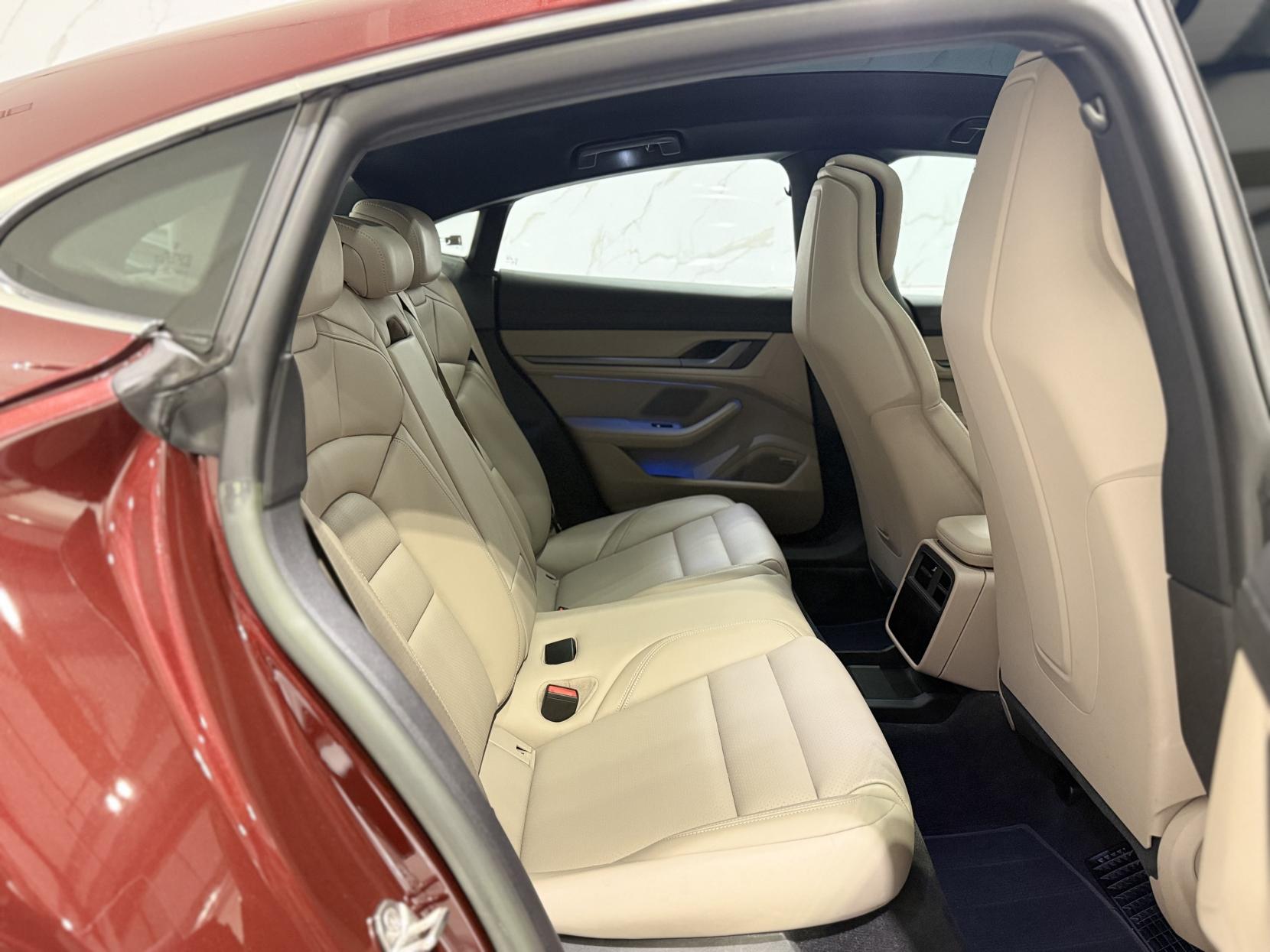 Porsche Taycan Performance Plus 93.4kWh 4S Saloon 4dr Electric Auto 4WD (11kW Charger) (571 ps)