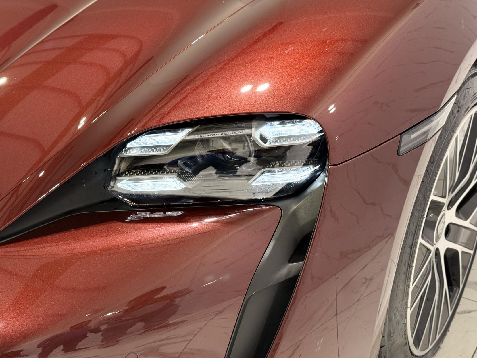 Porsche Taycan Performance Plus 93.4kWh 4S Saloon 4dr Electric Auto 4WD (11kW Charger) (571 ps)