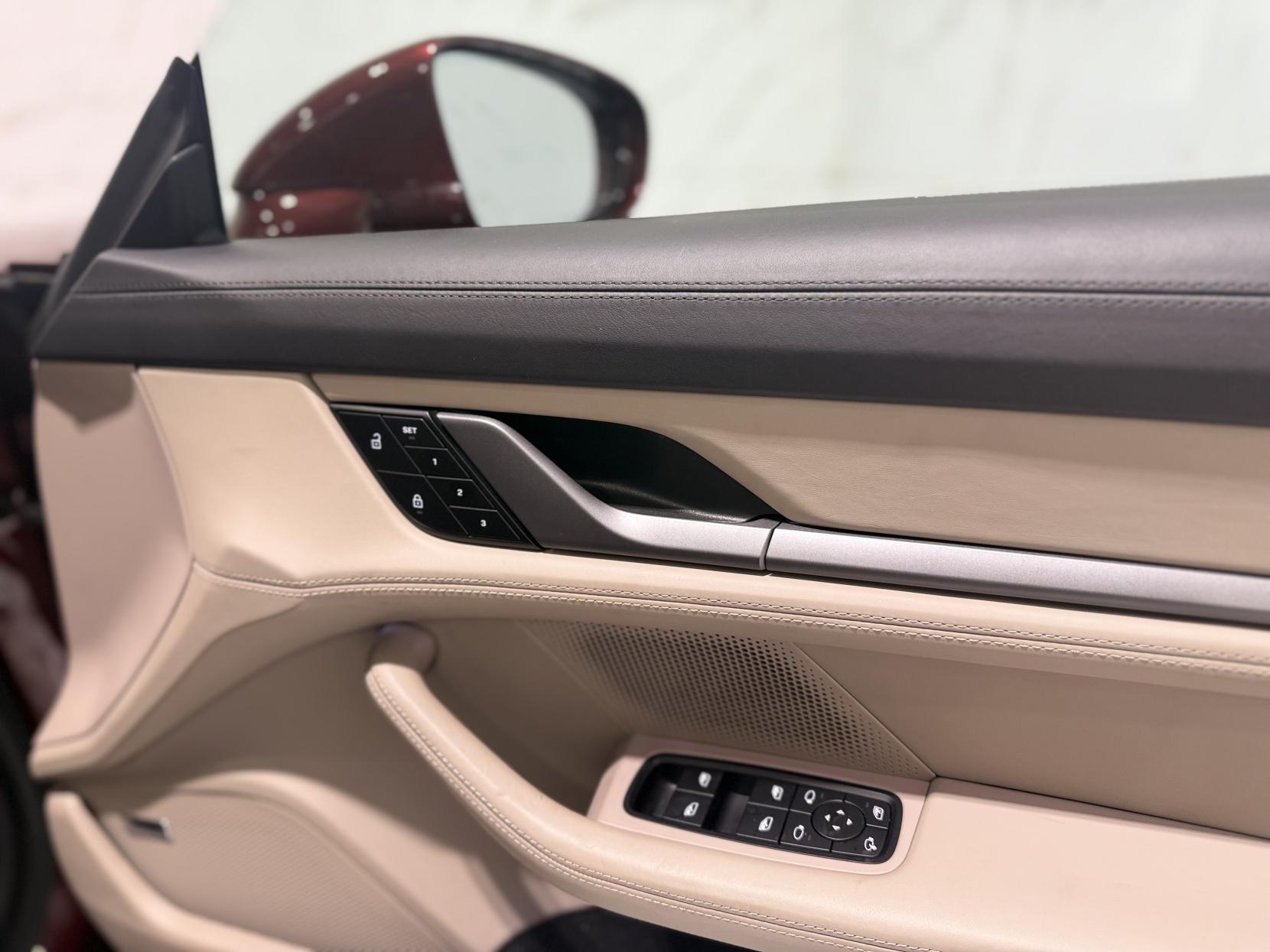 Porsche Taycan Performance Plus 93.4kWh 4S Saloon 4dr Electric Auto 4WD (11kW Charger) (571 ps)