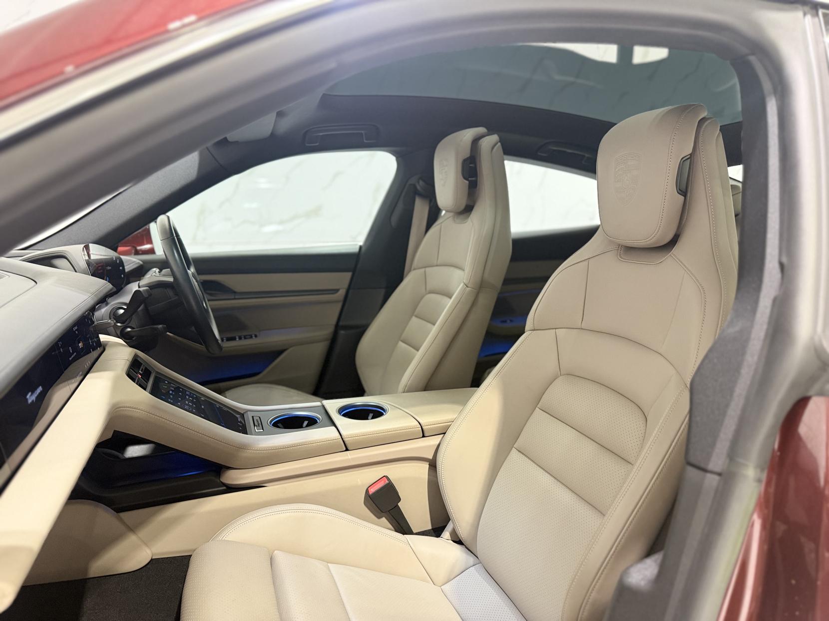 Porsche Taycan Performance Plus 93.4kWh 4S Saloon 4dr Electric Auto 4WD (11kW Charger) (571 ps)