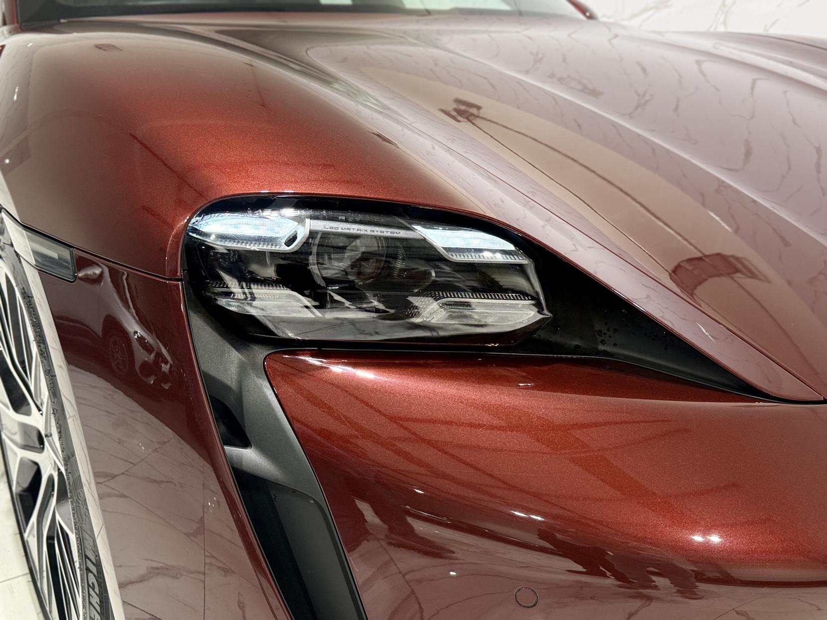 Porsche Taycan Performance Plus 93.4kWh 4S Saloon 4dr Electric Auto 4WD (11kW Charger) (571 ps)