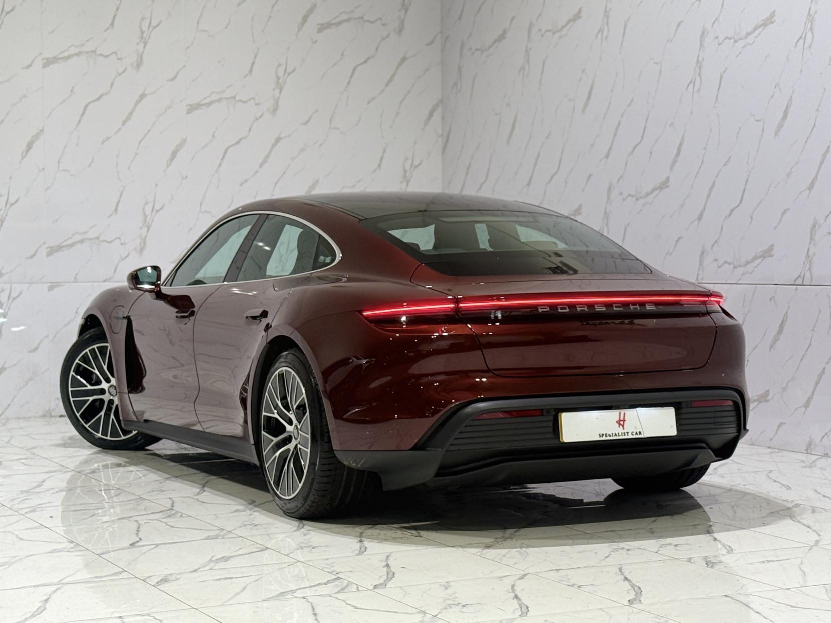 Porsche Taycan Performance Plus 93.4kWh 4S Saloon 4dr Electric Auto 4WD (11kW Charger) (571 ps)