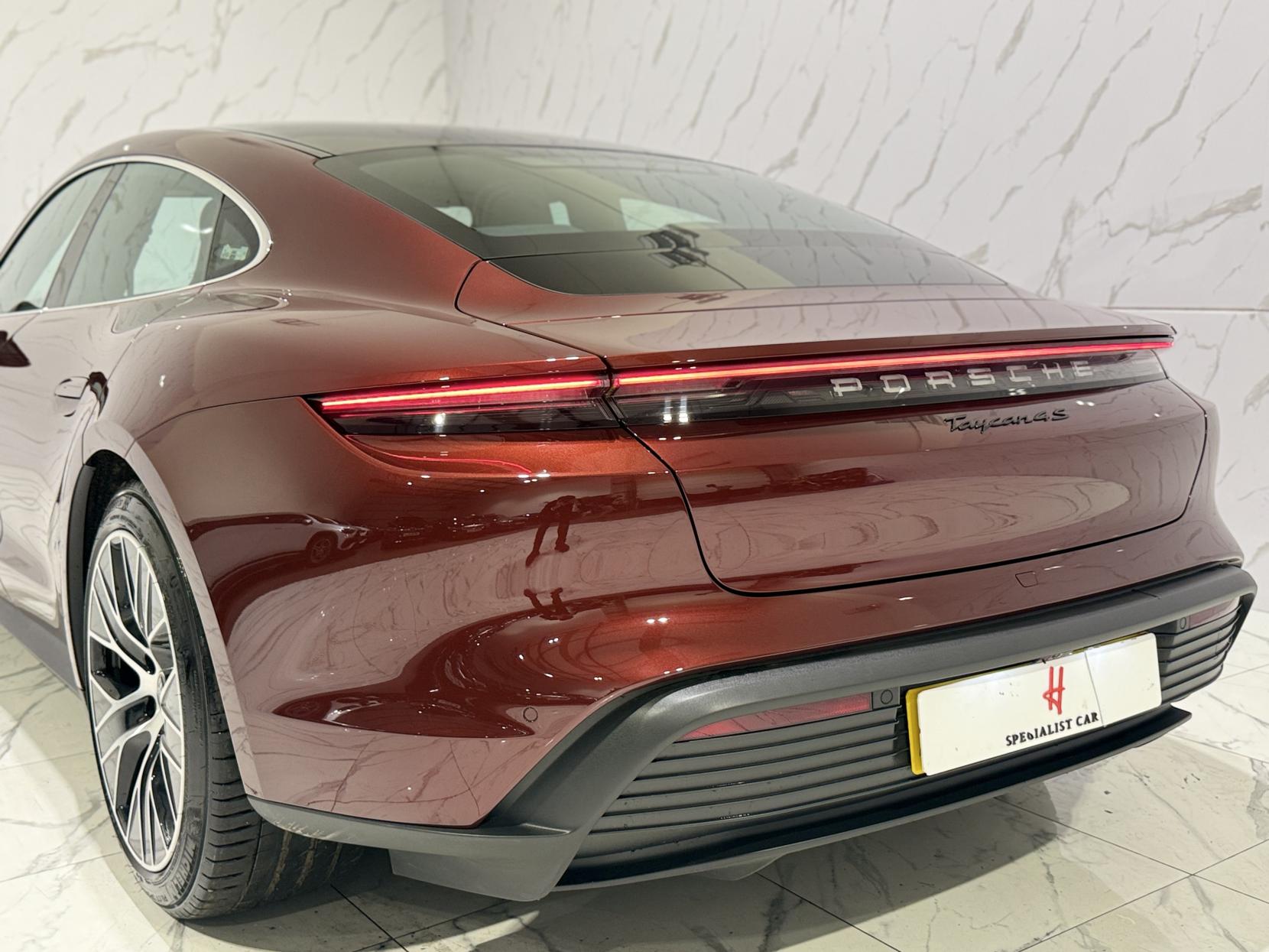 Porsche Taycan Performance Plus 93.4kWh 4S Saloon 4dr Electric Auto 4WD (11kW Charger) (571 ps)