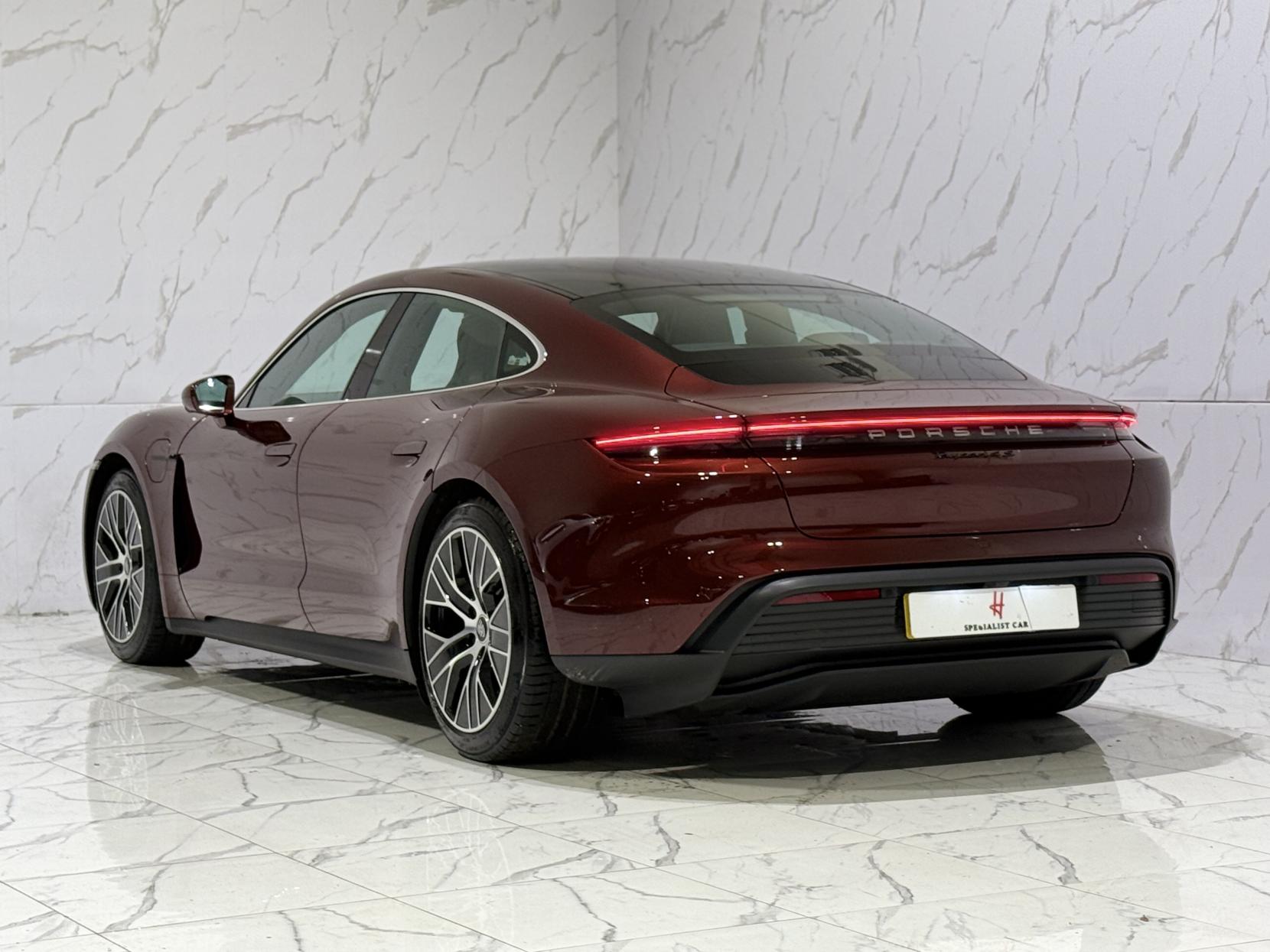 Porsche Taycan Performance Plus 93.4kWh 4S Saloon 4dr Electric Auto 4WD (11kW Charger) (571 ps)