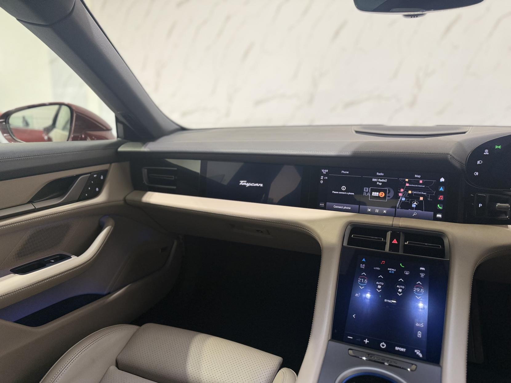 Porsche Taycan Performance Plus 93.4kWh 4S Saloon 4dr Electric Auto 4WD (11kW Charger) (571 ps)