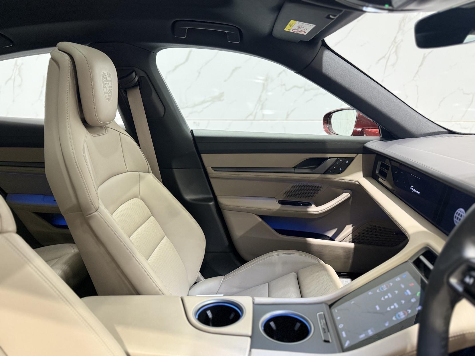 Porsche Taycan Performance Plus 93.4kWh 4S Saloon 4dr Electric Auto 4WD (11kW Charger) (571 ps)