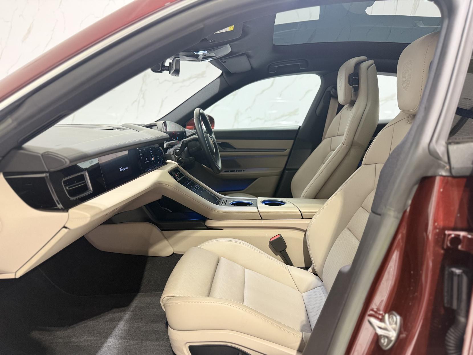 Porsche Taycan Performance Plus 93.4kWh 4S Saloon 4dr Electric Auto 4WD (11kW Charger) (571 ps)