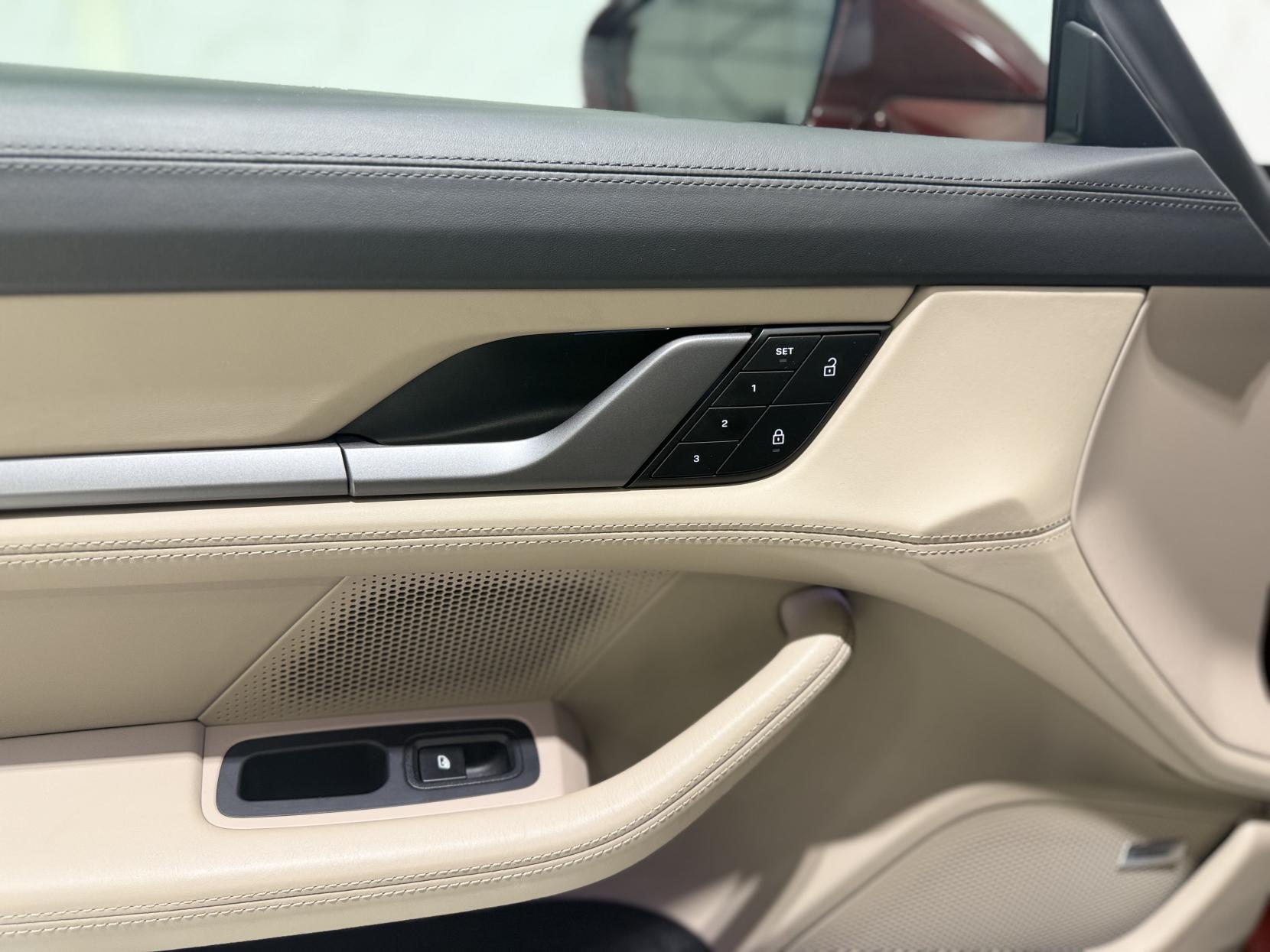 Porsche Taycan Performance Plus 93.4kWh 4S Saloon 4dr Electric Auto 4WD (11kW Charger) (571 ps)