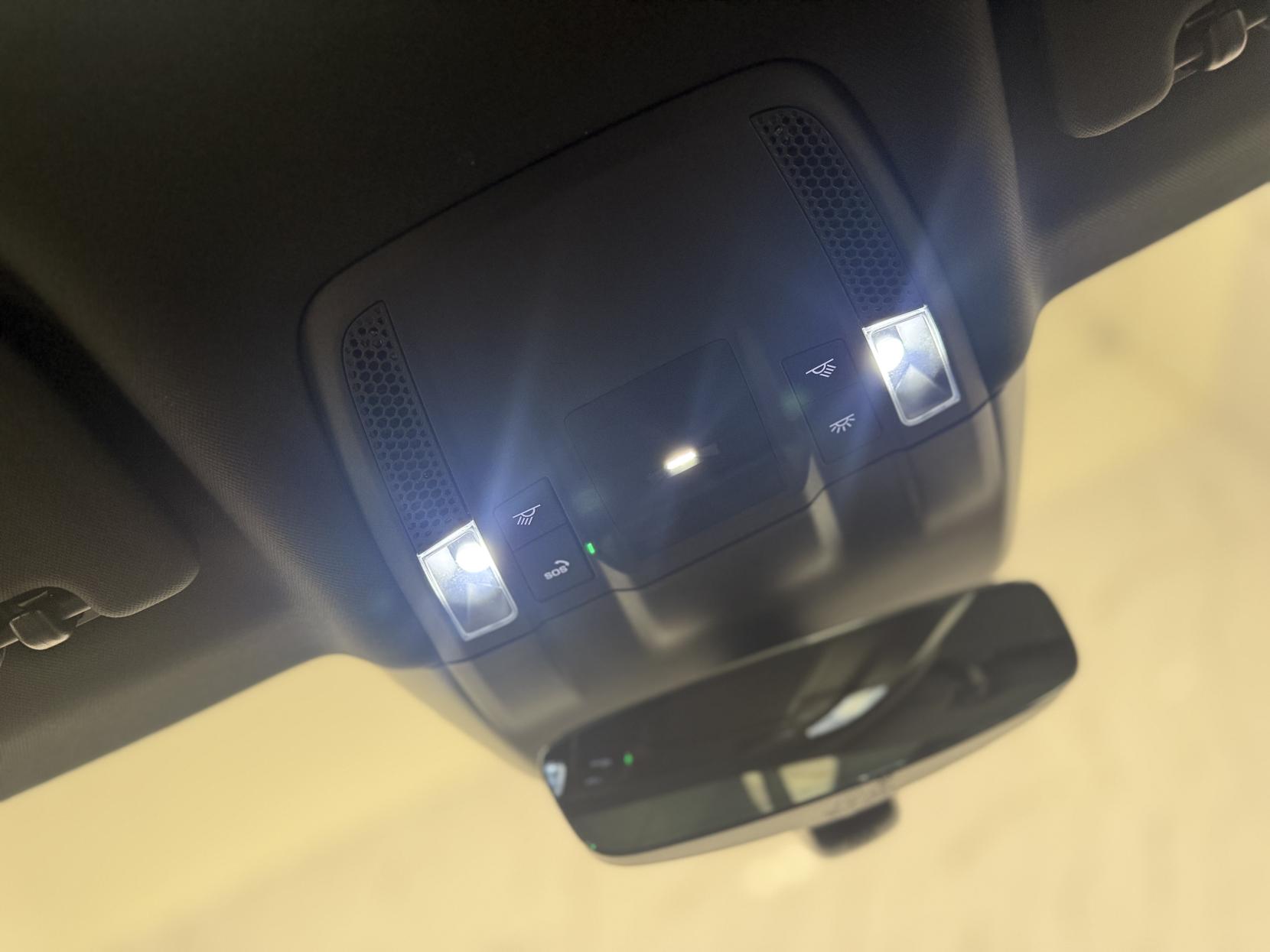 Porsche Taycan Performance Plus 93.4kWh 4S Saloon 4dr Electric Auto 4WD (11kW Charger) (571 ps)