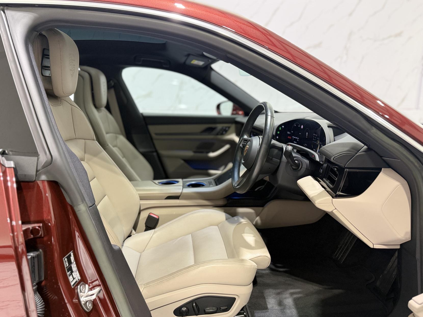 Porsche Taycan Performance Plus 93.4kWh 4S Saloon 4dr Electric Auto 4WD (11kW Charger) (571 ps)