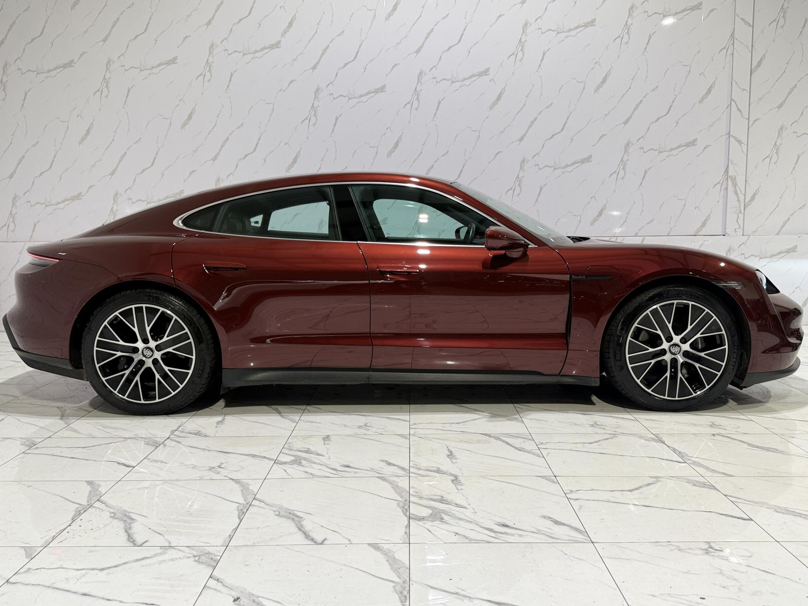 Porsche Taycan Performance Plus 93.4kWh 4S Saloon 4dr Electric Auto 4WD (11kW Charger) (571 ps)