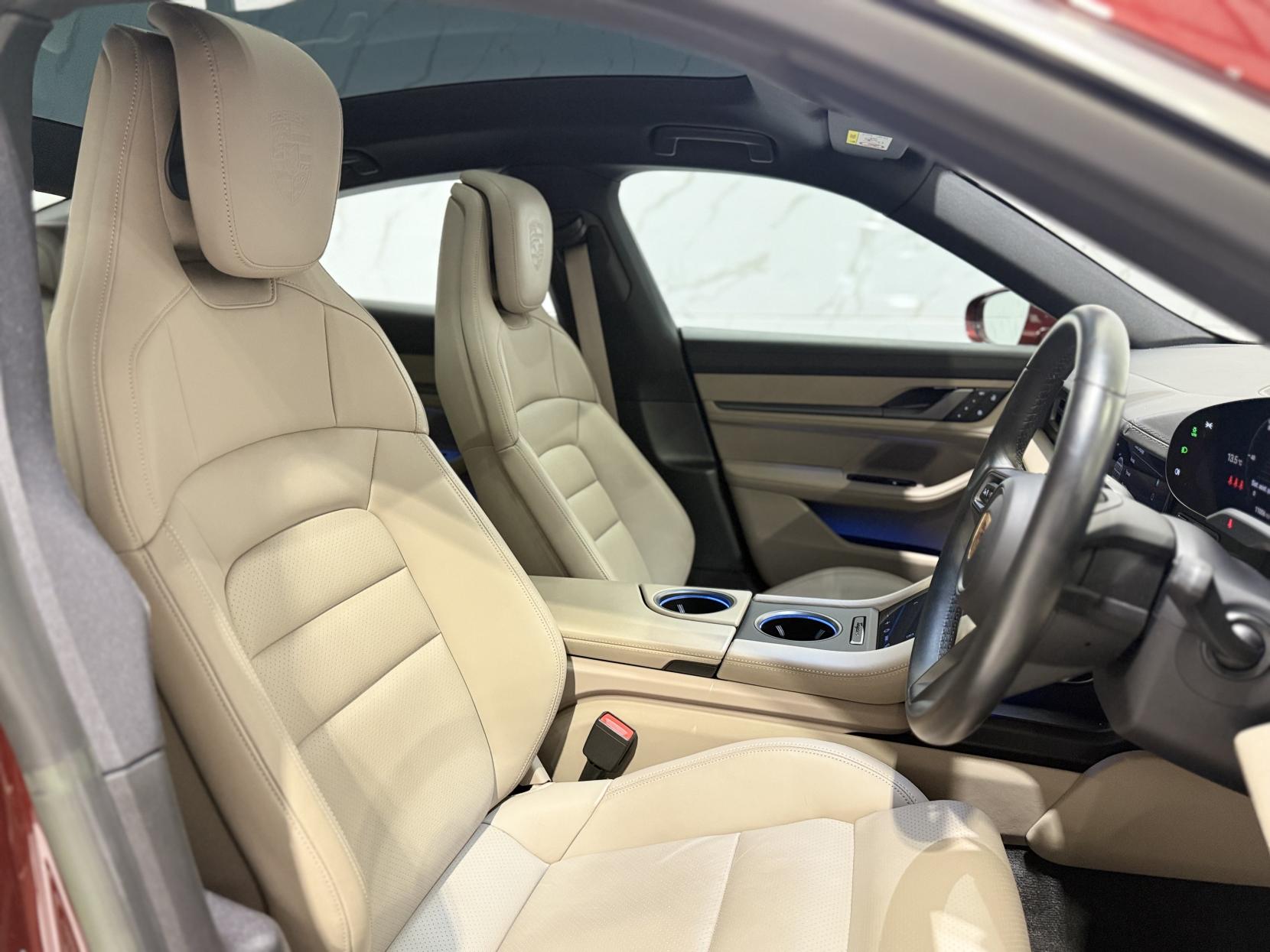 Porsche Taycan Performance Plus 93.4kWh 4S Saloon 4dr Electric Auto 4WD (11kW Charger) (571 ps)