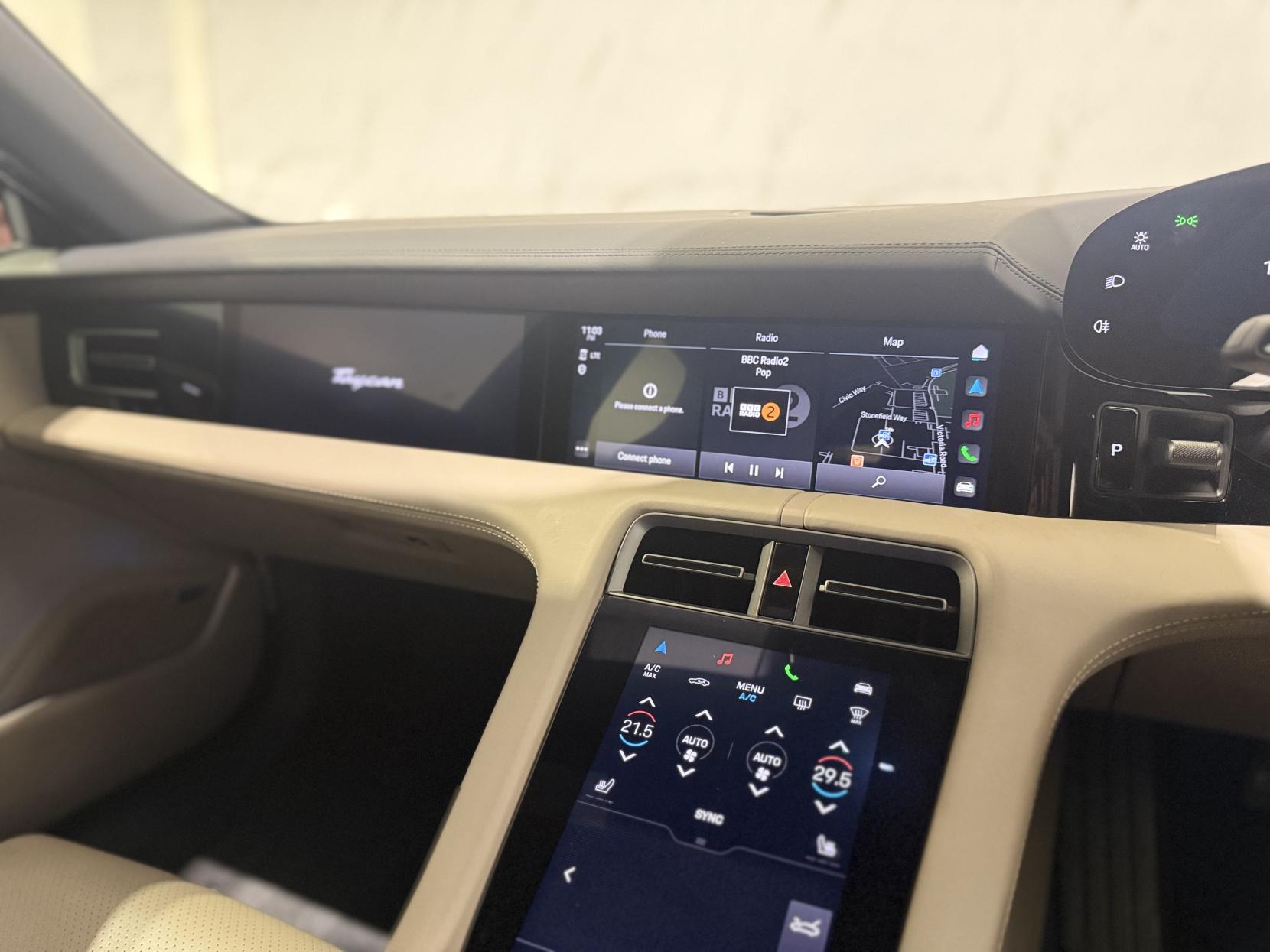 Porsche Taycan Performance Plus 93.4kWh 4S Saloon 4dr Electric Auto 4WD (11kW Charger) (571 ps)