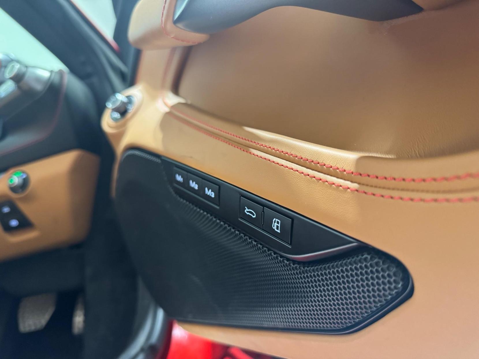 Ferrari F8 Spider 3.9T V8 F1 DCT Euro 6 (s/s) 2dr