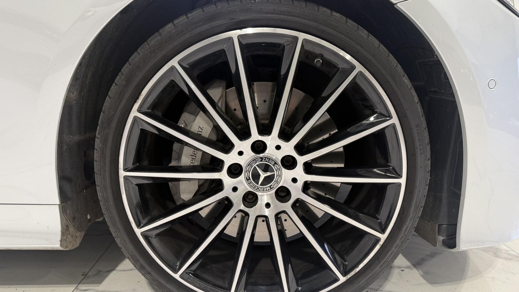 Mercedes-Benz E Class 2.0 E350 AMG Line (Premium Plus) Coupe 2dr Petrol G-Tronic+ Euro 6 (s/s) (313 ps)