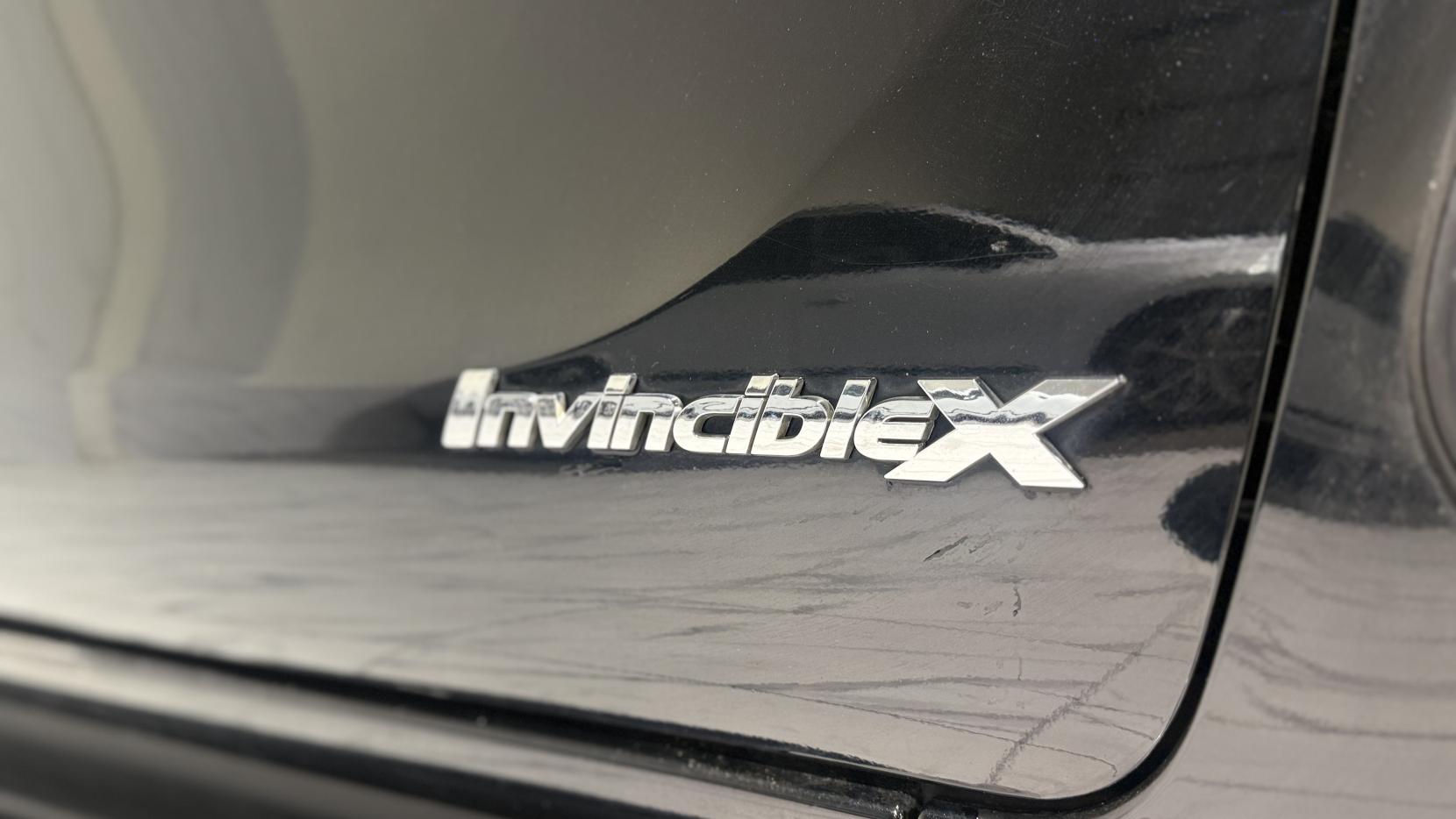 Toyota Hilux 2.8 D-4D Invincible X Pickup Double Cab 4dr Diesel Auto 4WD Euro 6 (s/s) (204 ps)