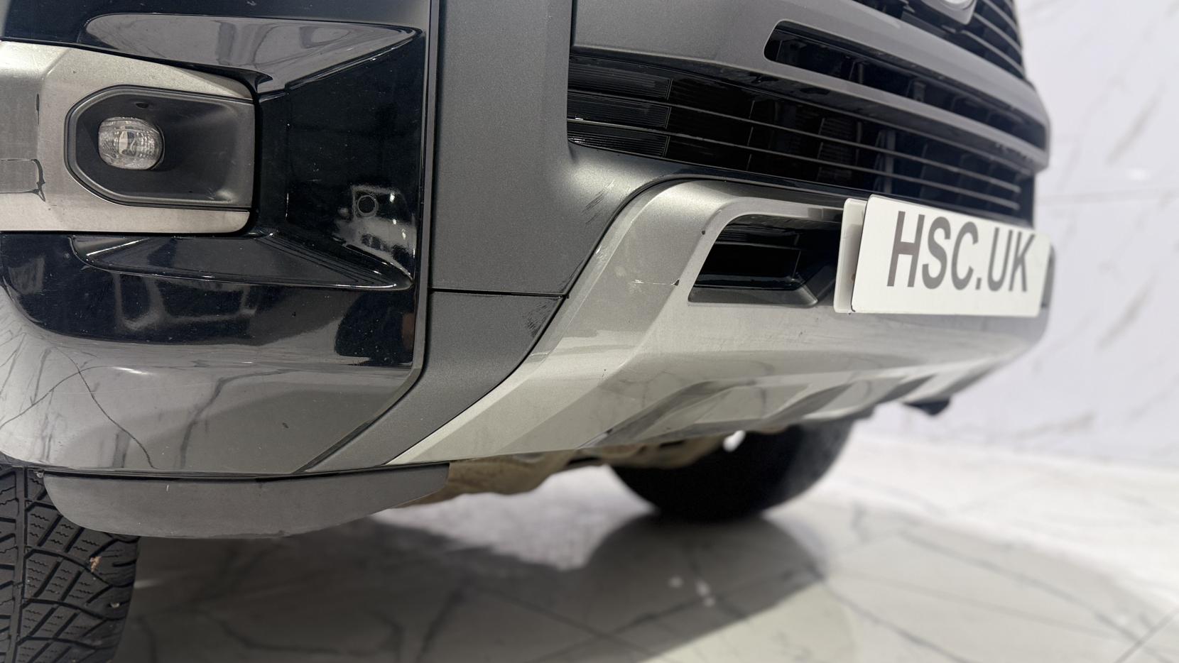 Toyota Hilux 2.8 D-4D Invincible X Pickup Double Cab 4dr Diesel Auto 4WD Euro 6 (s/s) (204 ps)