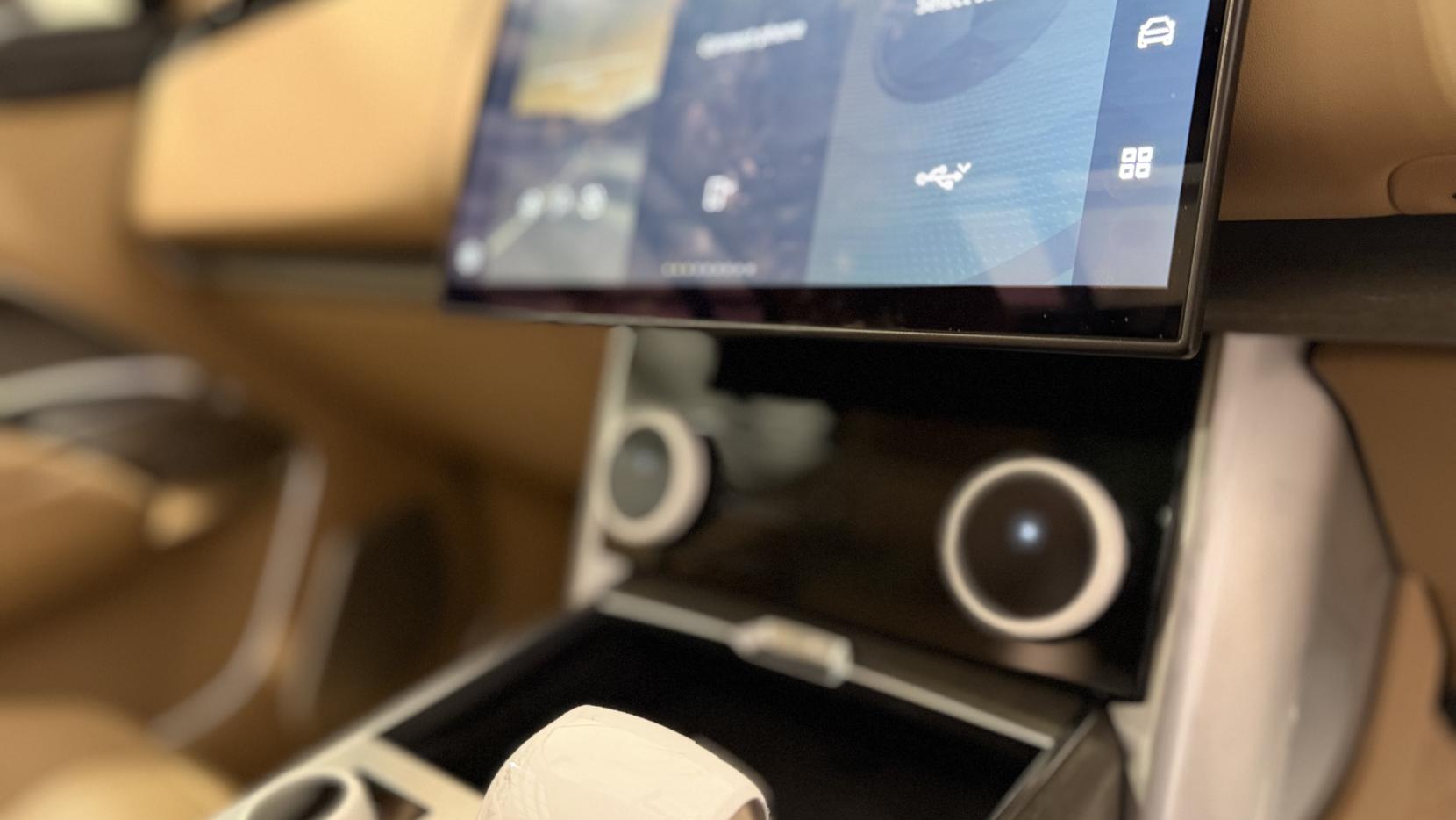 Land Rover Range Rover 3.0 P510e 38.2kWh SV SUV 5dr Petrol Plug-in Hybrid Auto 4WD Euro 6 (s/s) (510 ps)