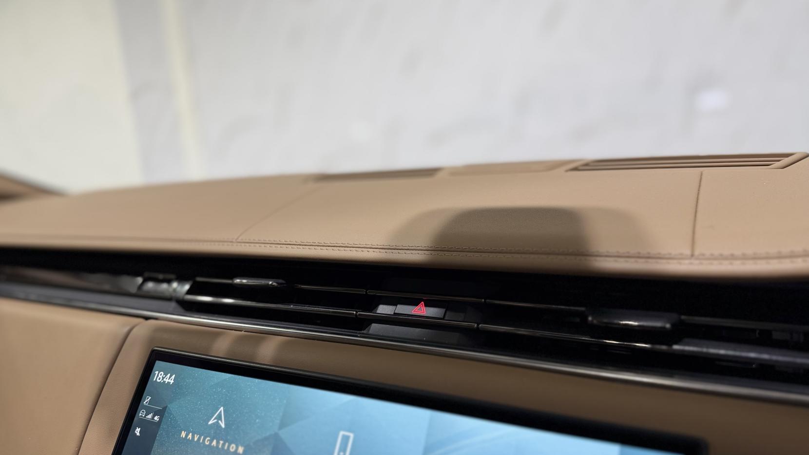 Land Rover Range Rover 3.0 P510e 38.2kWh SV SUV 5dr Petrol Plug-in Hybrid Auto 4WD Euro 6 (s/s) (510 ps)