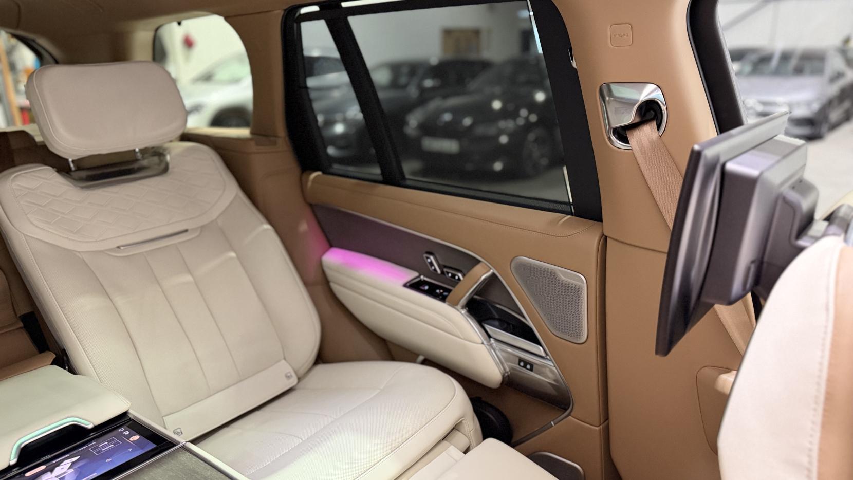 Land Rover Range Rover 3.0 P510e 38.2kWh SV SUV 5dr Petrol Plug-in Hybrid Auto 4WD Euro 6 (s/s) (510 ps)