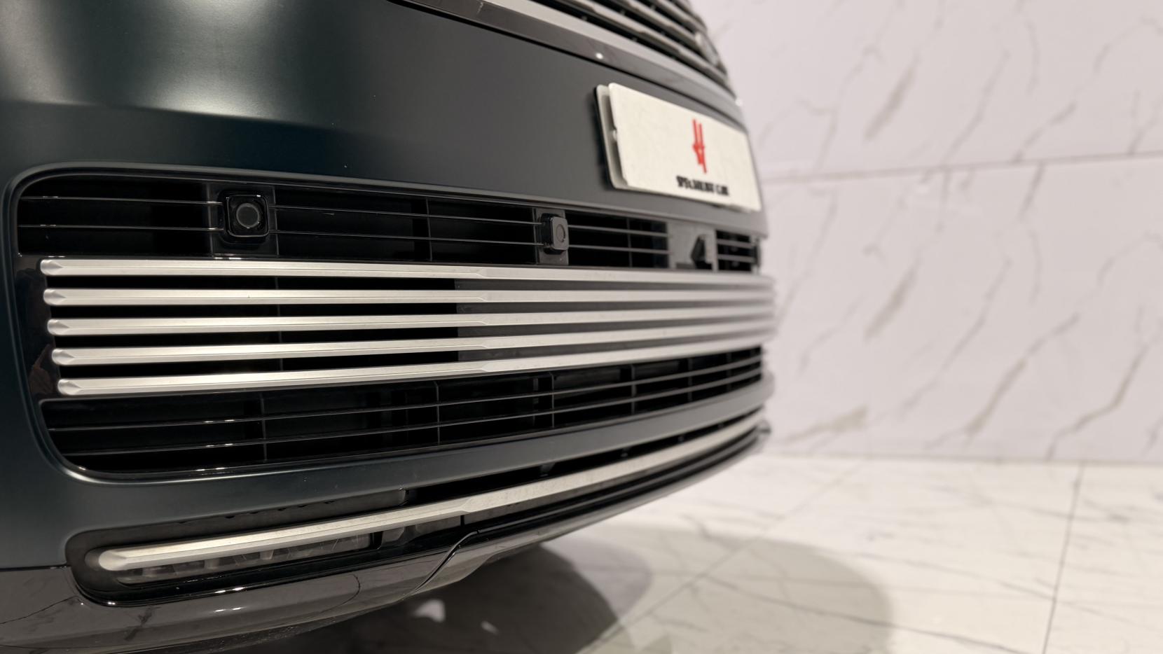 Land Rover Range Rover 3.0 P510e 38.2kWh SV SUV 5dr Petrol Plug-in Hybrid Auto 4WD Euro 6 (s/s) (510 ps)