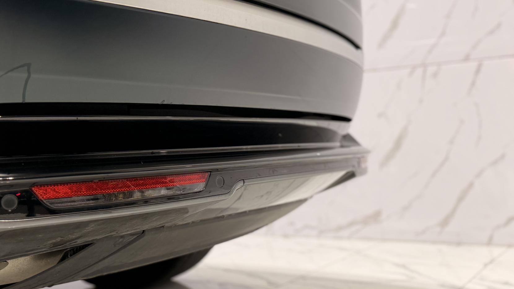 Land Rover Range Rover 3.0 P510e 38.2kWh SV SUV 5dr Petrol Plug-in Hybrid Auto 4WD Euro 6 (s/s) (510 ps)