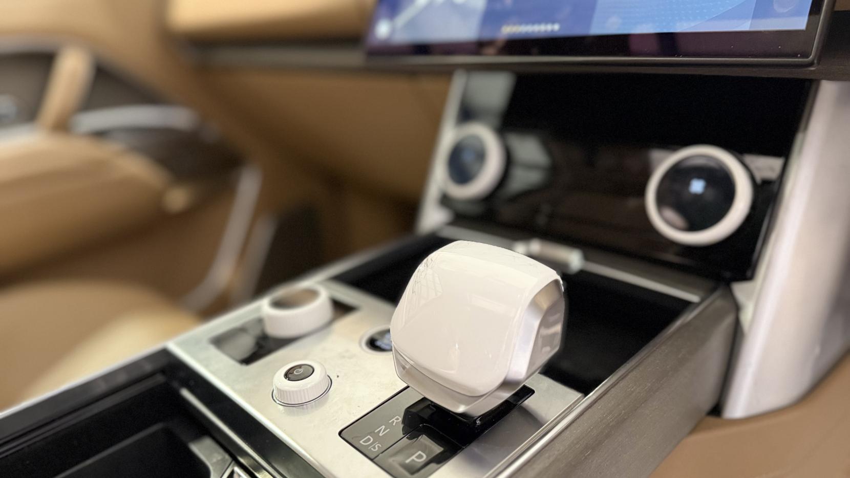 Land Rover Range Rover 3.0 P510e 38.2kWh SV SUV 5dr Petrol Plug-in Hybrid Auto 4WD Euro 6 (s/s) (510 ps)