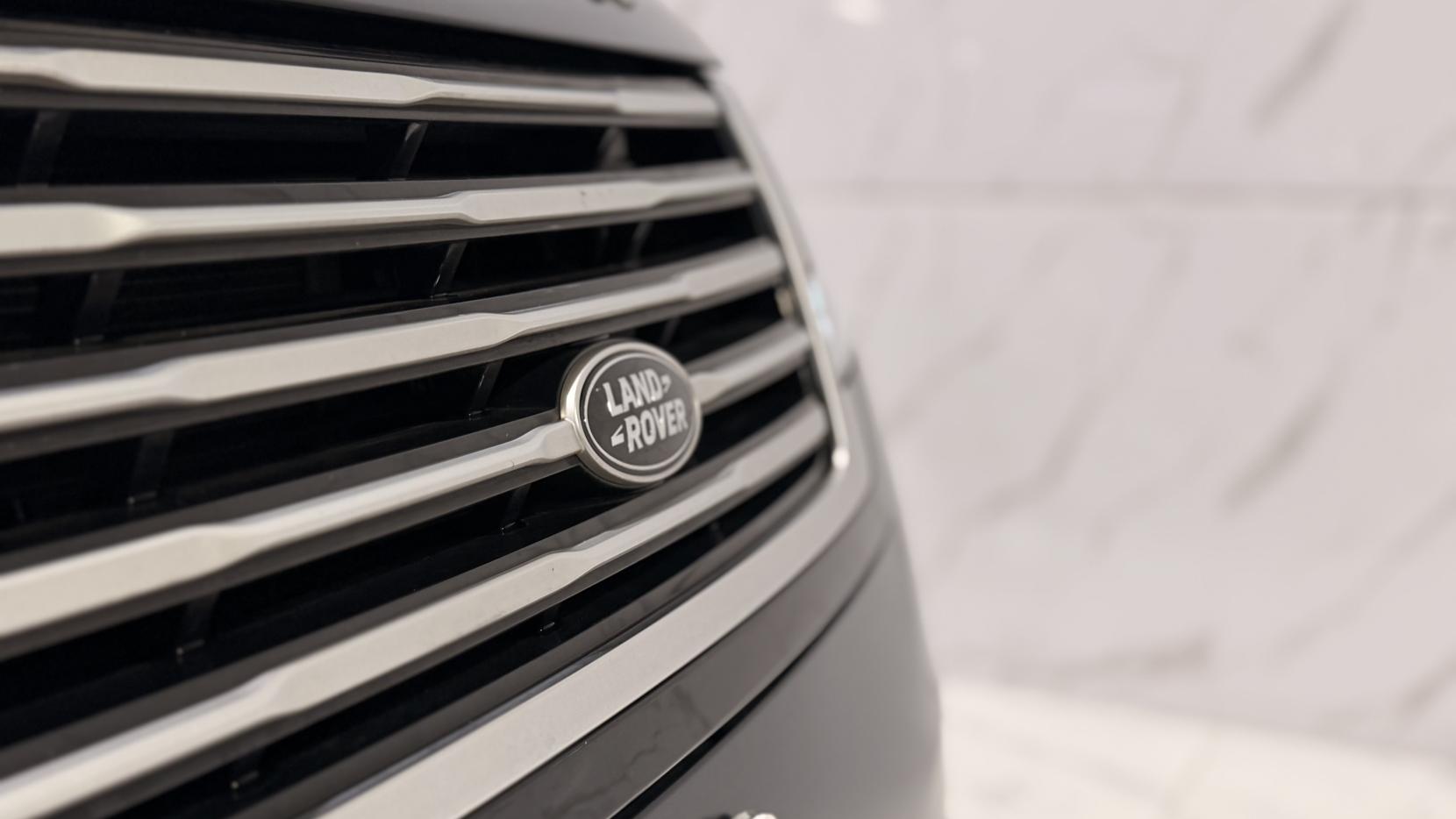 Land Rover Range Rover 3.0 P510e 38.2kWh SV SUV 5dr Petrol Plug-in Hybrid Auto 4WD Euro 6 (s/s) (510 ps)