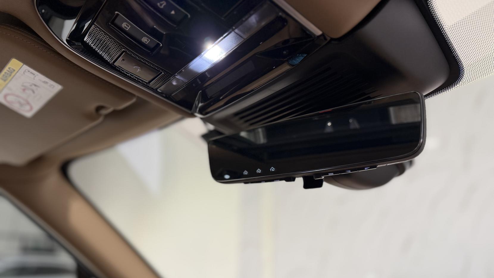 Land Rover Range Rover 3.0 P510e 38.2kWh SV SUV 5dr Petrol Plug-in Hybrid Auto 4WD Euro 6 (s/s) (510 ps)