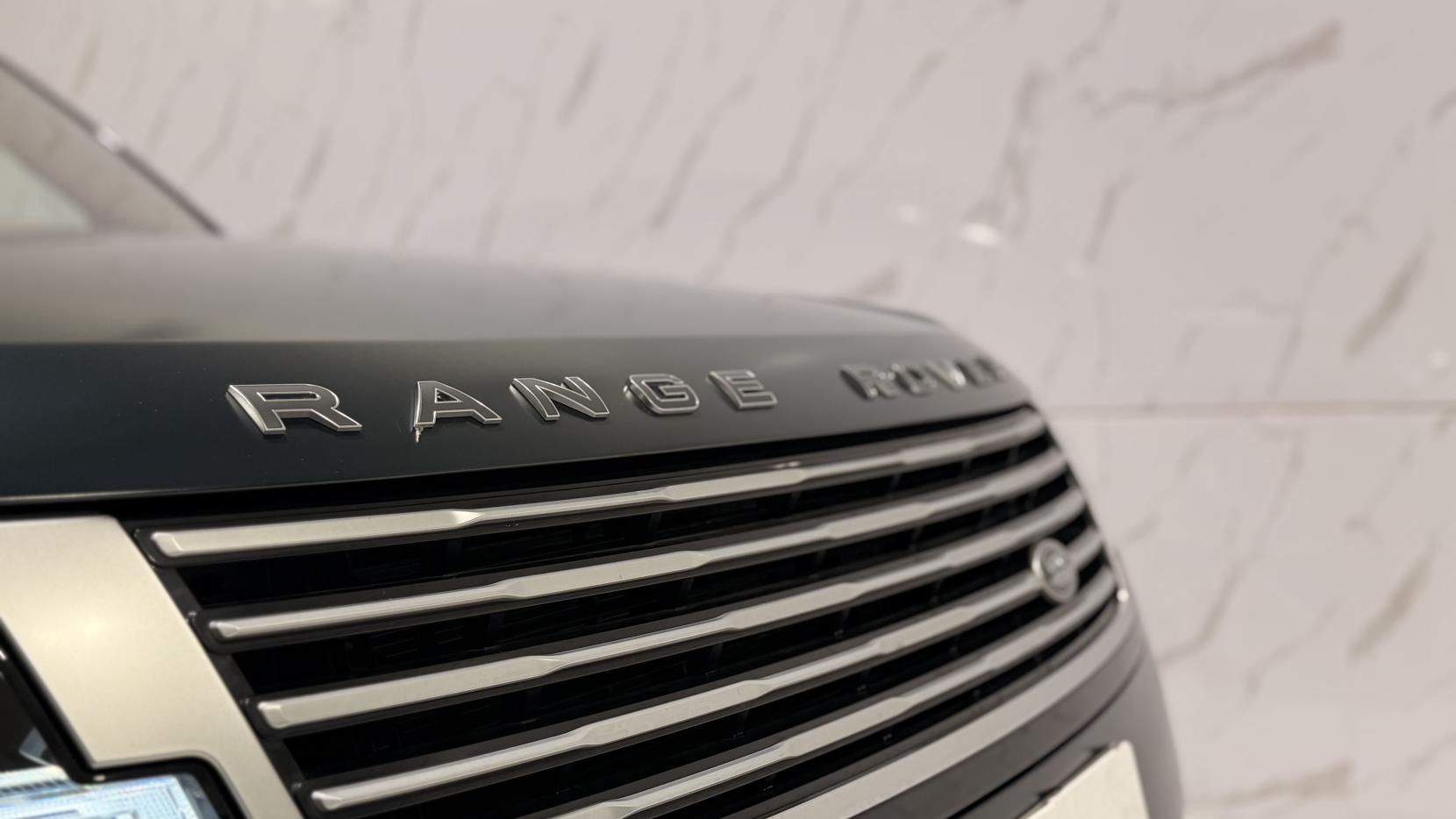 Land Rover Range Rover 3.0 P510e 38.2kWh SV SUV 5dr Petrol Plug-in Hybrid Auto 4WD Euro 6 (s/s) (510 ps)