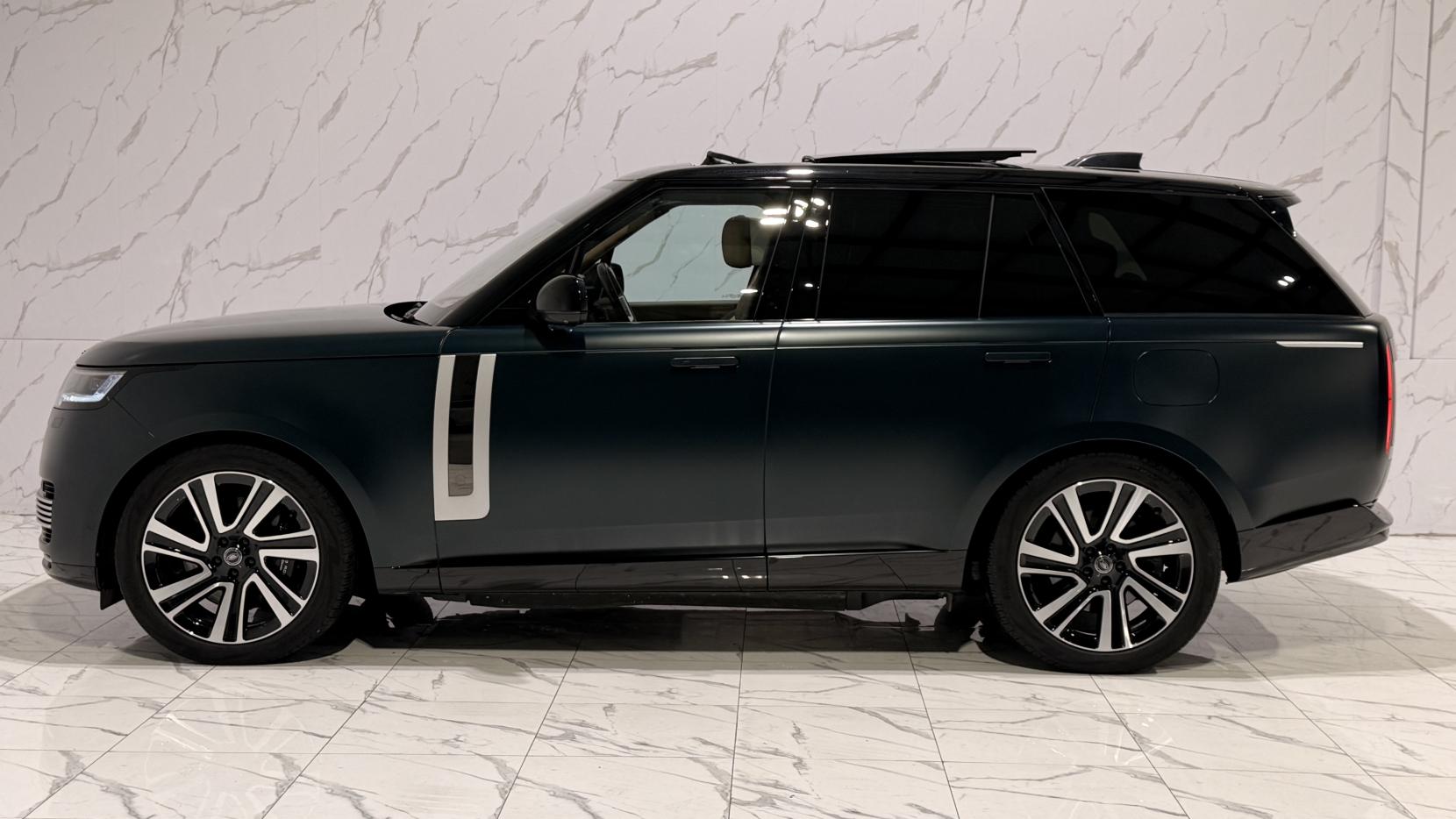 Land Rover Range Rover 3.0 P510e 38.2kWh SV SUV 5dr Petrol Plug-in Hybrid Auto 4WD Euro 6 (s/s) (510 ps)