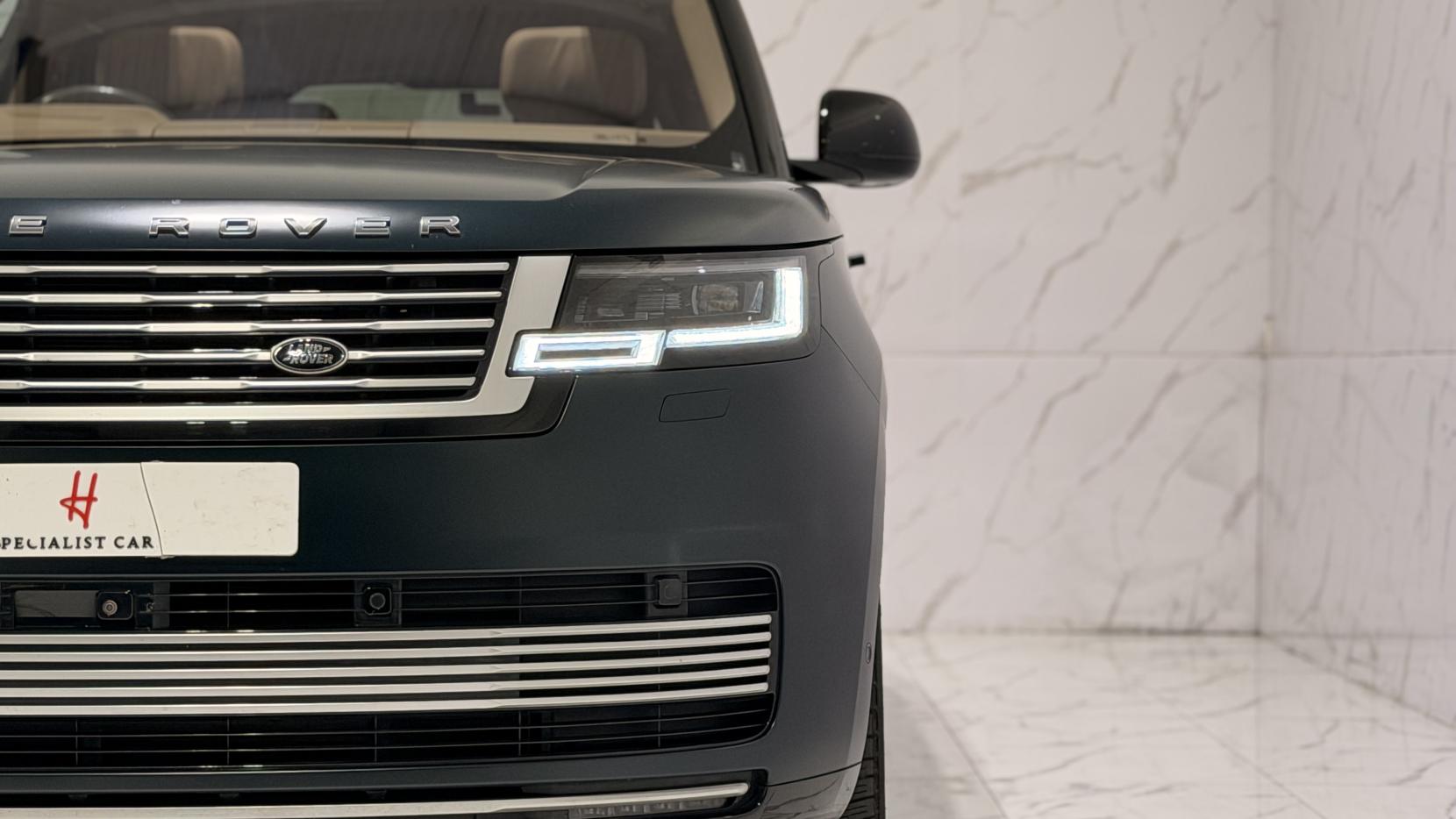 Land Rover Range Rover 3.0 P510e 38.2kWh SV SUV 5dr Petrol Plug-in Hybrid Auto 4WD Euro 6 (s/s) (510 ps)