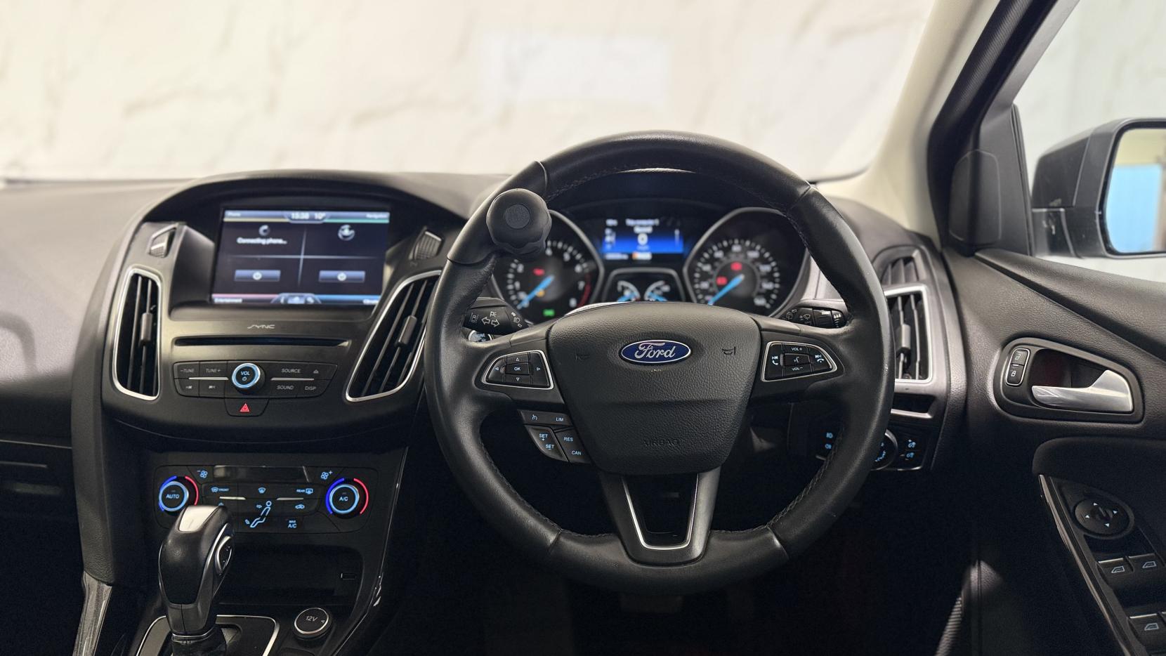 Ford Focus 1.0T EcoBoost Titanium Hatchback 5dr Petrol Auto Euro 6 (s/s) (125 ps)