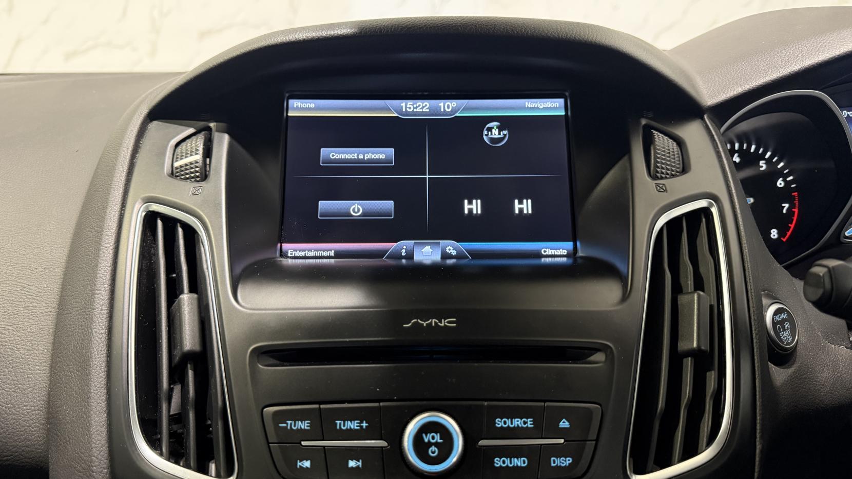 Ford Focus 1.0T EcoBoost Titanium Hatchback 5dr Petrol Auto Euro 6 (s/s) (125 ps)