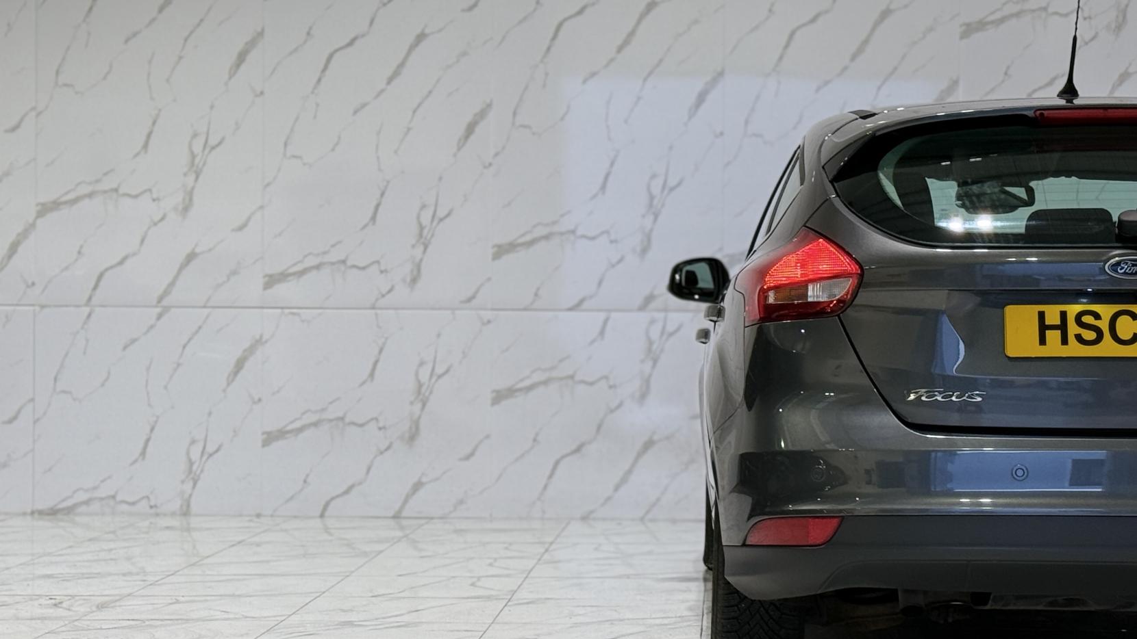 Ford Focus 1.0T EcoBoost Titanium Hatchback 5dr Petrol Auto Euro 6 (s/s) (125 ps)