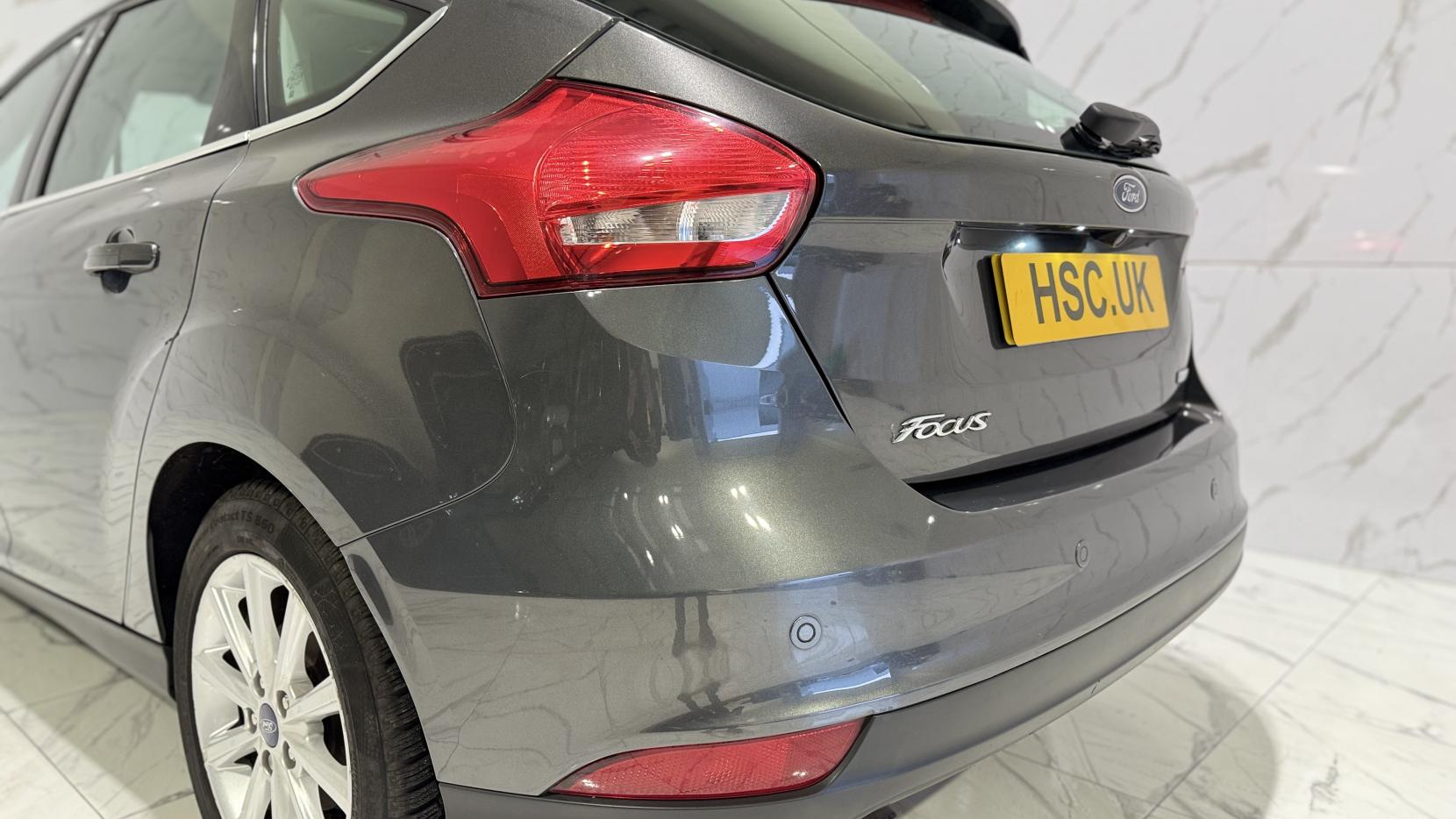 Ford Focus 1.0T EcoBoost Titanium Hatchback 5dr Petrol Auto Euro 6 (s/s) (125 ps)