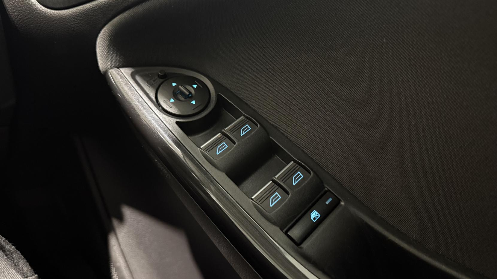 Ford Focus 1.0T EcoBoost Titanium Hatchback 5dr Petrol Auto Euro 6 (s/s) (125 ps)