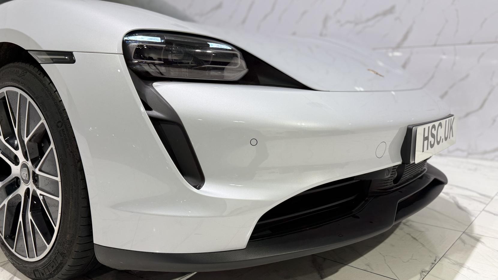 Porsche Taycan Performance Plus 93.4kWh Saloon 4dr Electric Auto RWD (11kW Charger) (476 ps)