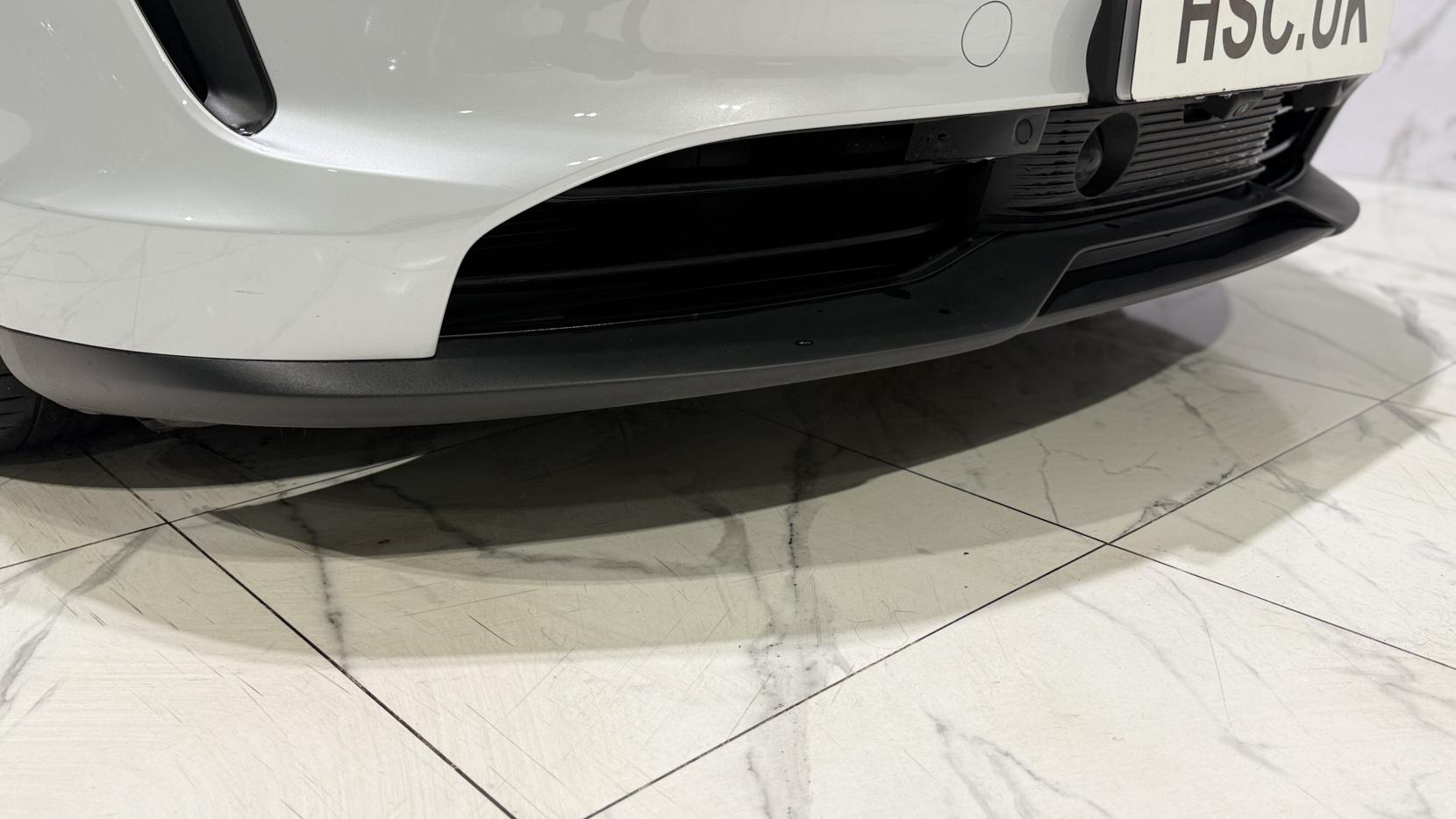 Porsche Taycan Performance Plus 93.4kWh Saloon 4dr Electric Auto RWD (11kW Charger) (476 ps)