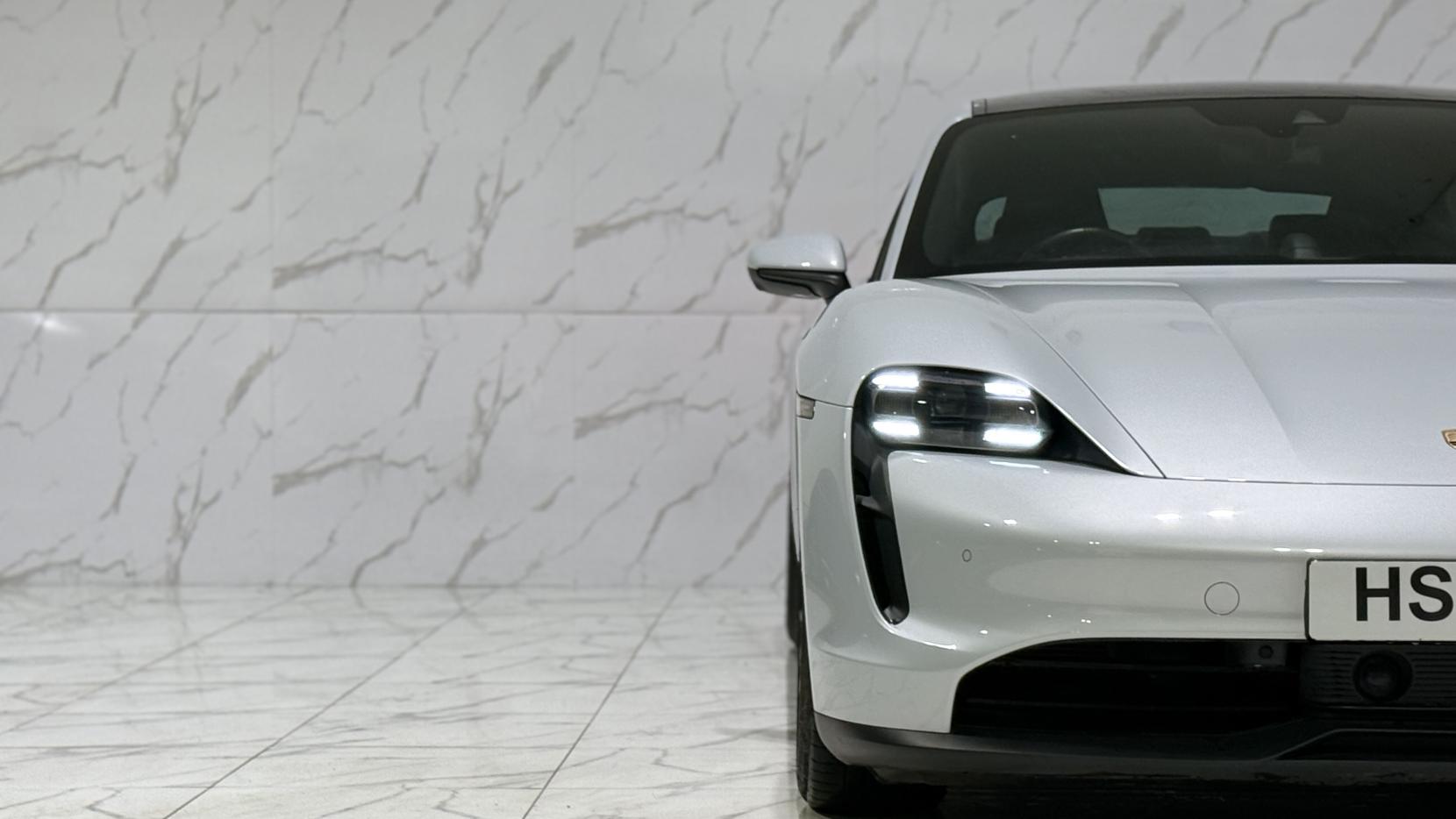 Porsche Taycan Performance Plus 93.4kWh Saloon 4dr Electric Auto RWD (11kW Charger) (476 ps)