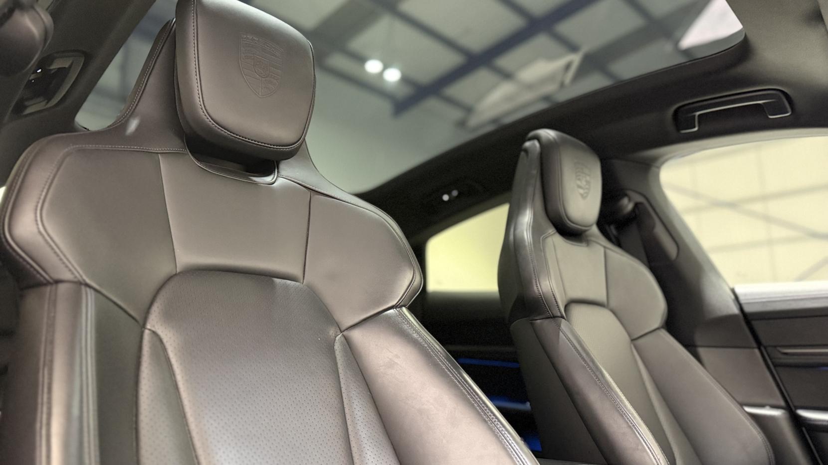 Porsche Taycan Performance Plus 93.4kWh Saloon 4dr Electric Auto RWD (11kW Charger) (476 ps)