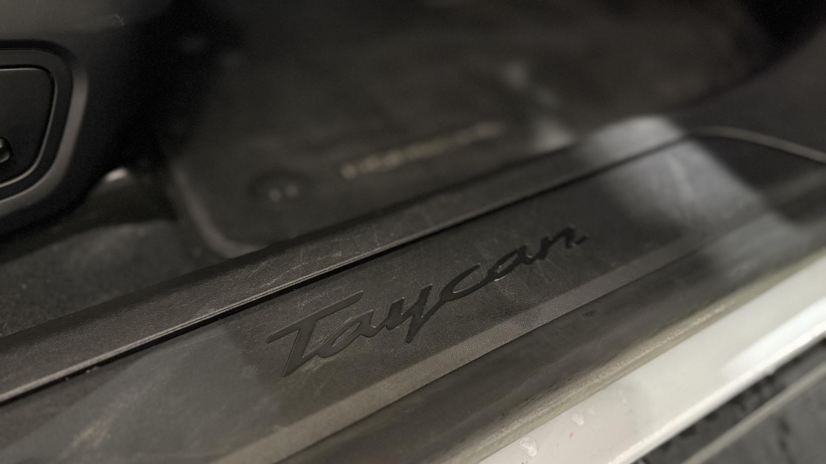 Porsche Taycan Performance Plus 93.4kWh Saloon 4dr Electric Auto RWD (11kW Charger) (476 ps)