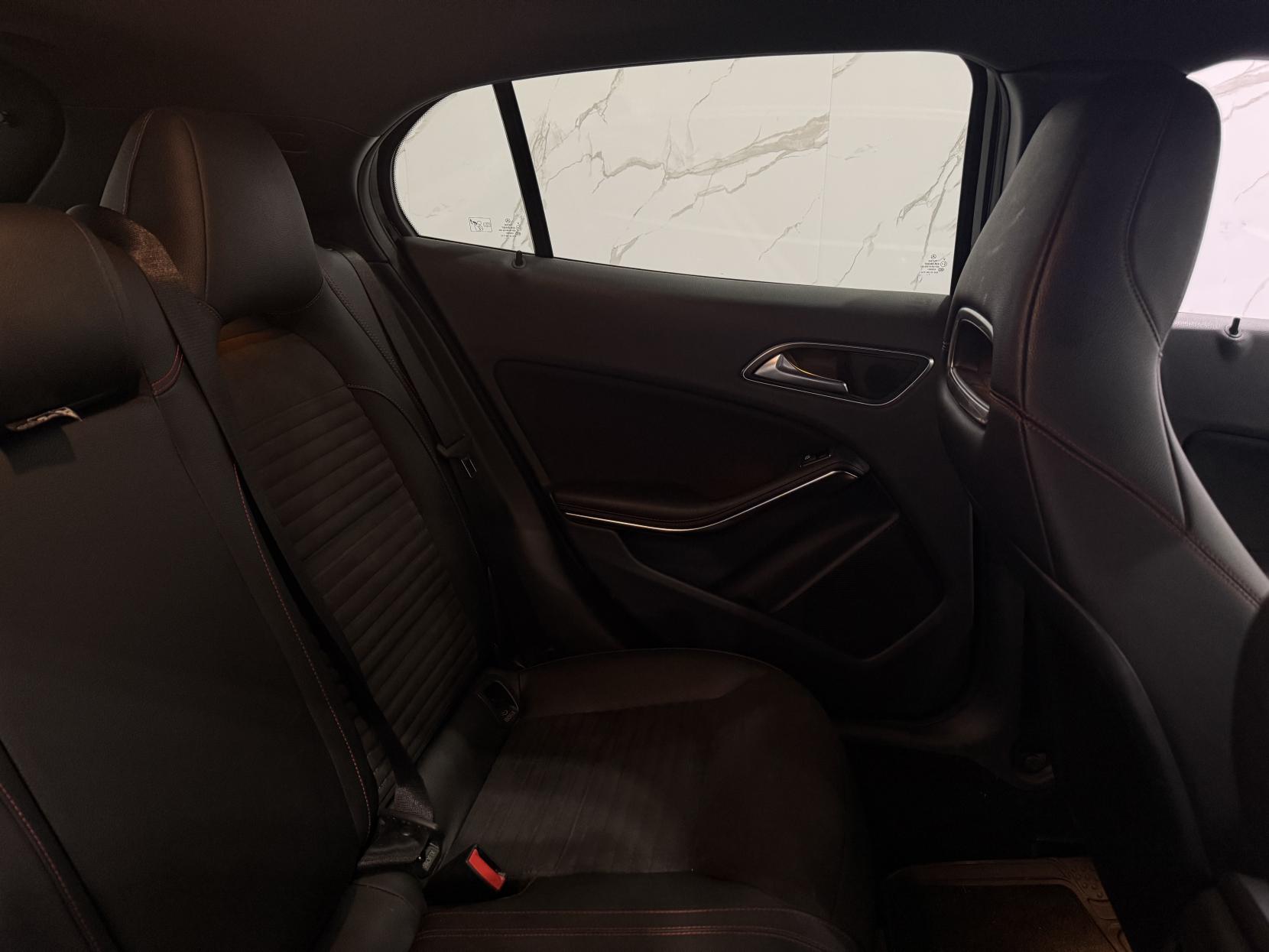 Mercedes-Benz GLA 2.1 GLA220d AMG Line SUV 5dr Diesel 7G-DCT 4MATIC Euro 6 (s/s) (177 ps)