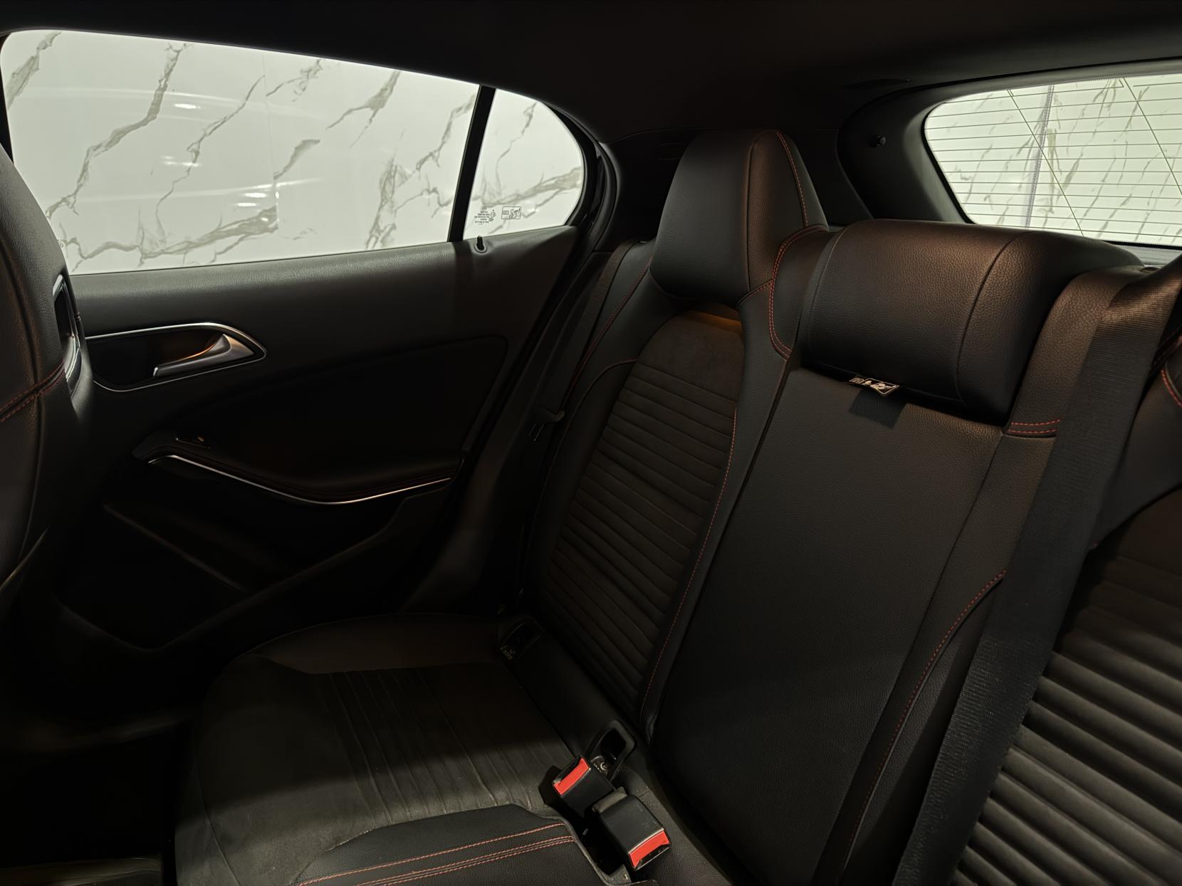 Mercedes-Benz GLA 2.1 GLA220d AMG Line SUV 5dr Diesel 7G-DCT 4MATIC Euro 6 (s/s) (177 ps)