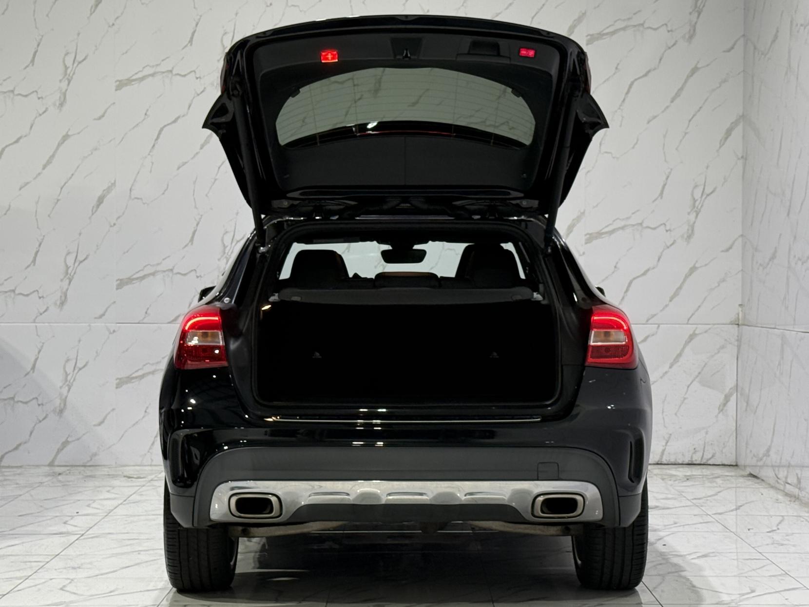 Mercedes-Benz GLA 2.1 GLA220d AMG Line SUV 5dr Diesel 7G-DCT 4MATIC Euro 6 (s/s) (177 ps)