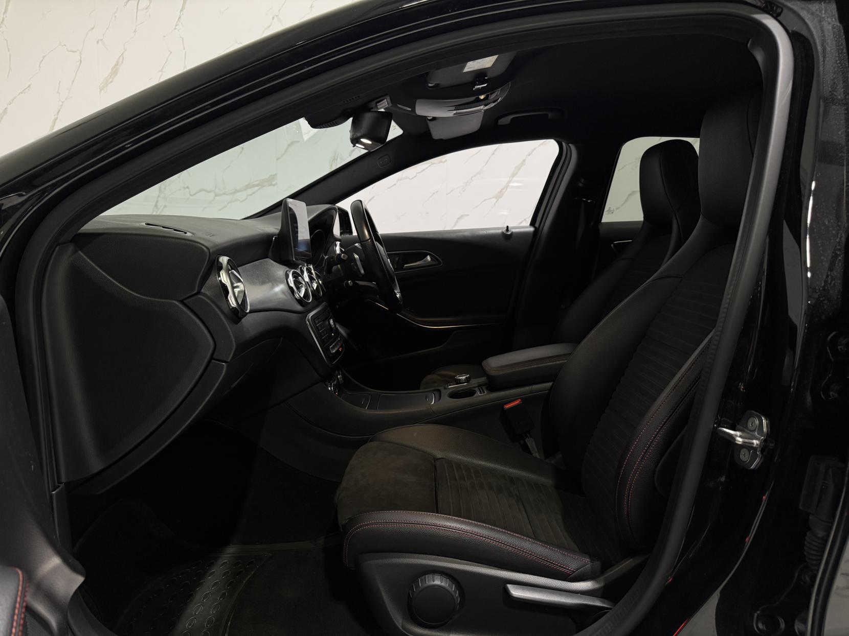 Mercedes-Benz GLA 2.1 GLA220d AMG Line SUV 5dr Diesel 7G-DCT 4MATIC Euro 6 (s/s) (177 ps)