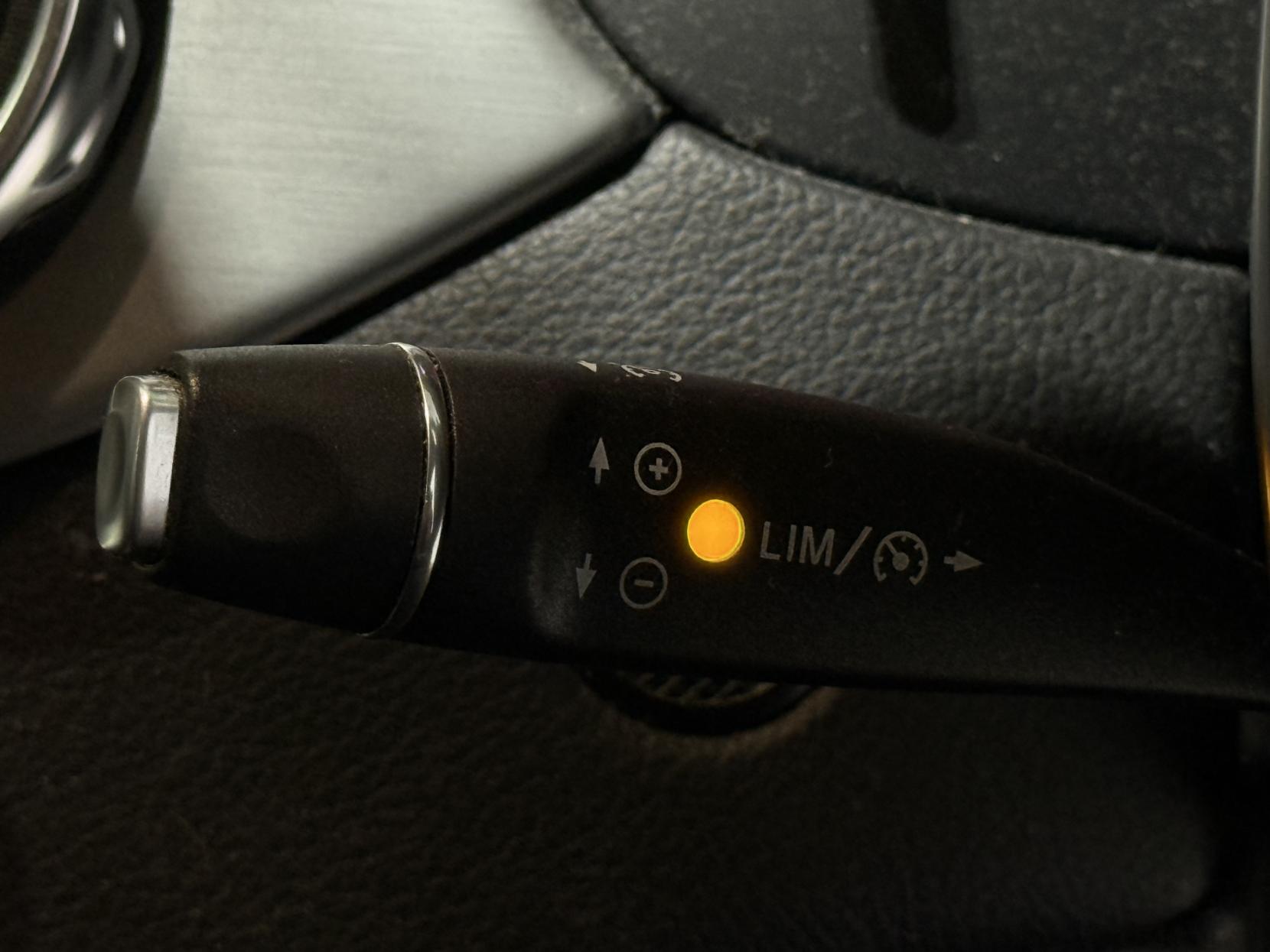 Mercedes-Benz GLA 2.1 GLA220d AMG Line SUV 5dr Diesel 7G-DCT 4MATIC Euro 6 (s/s) (177 ps)