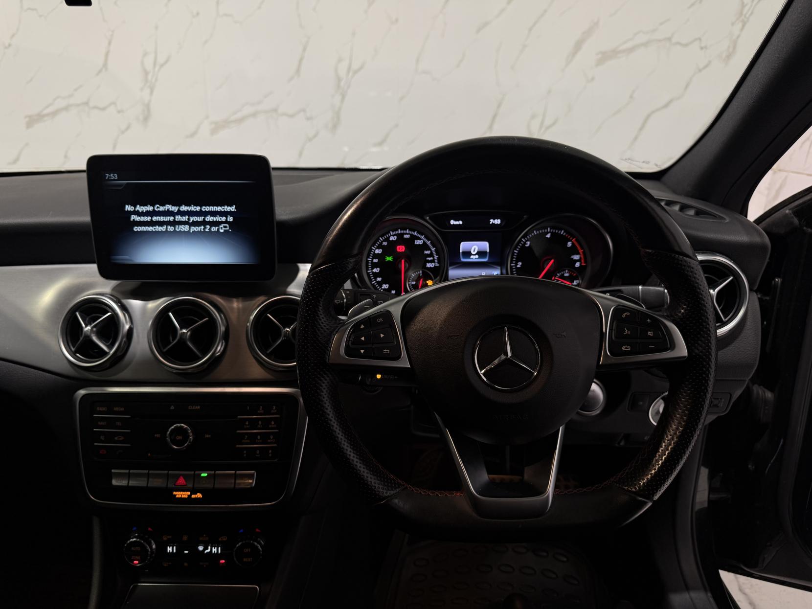 Mercedes-Benz GLA 2.1 GLA220d AMG Line SUV 5dr Diesel 7G-DCT 4MATIC Euro 6 (s/s) (177 ps)