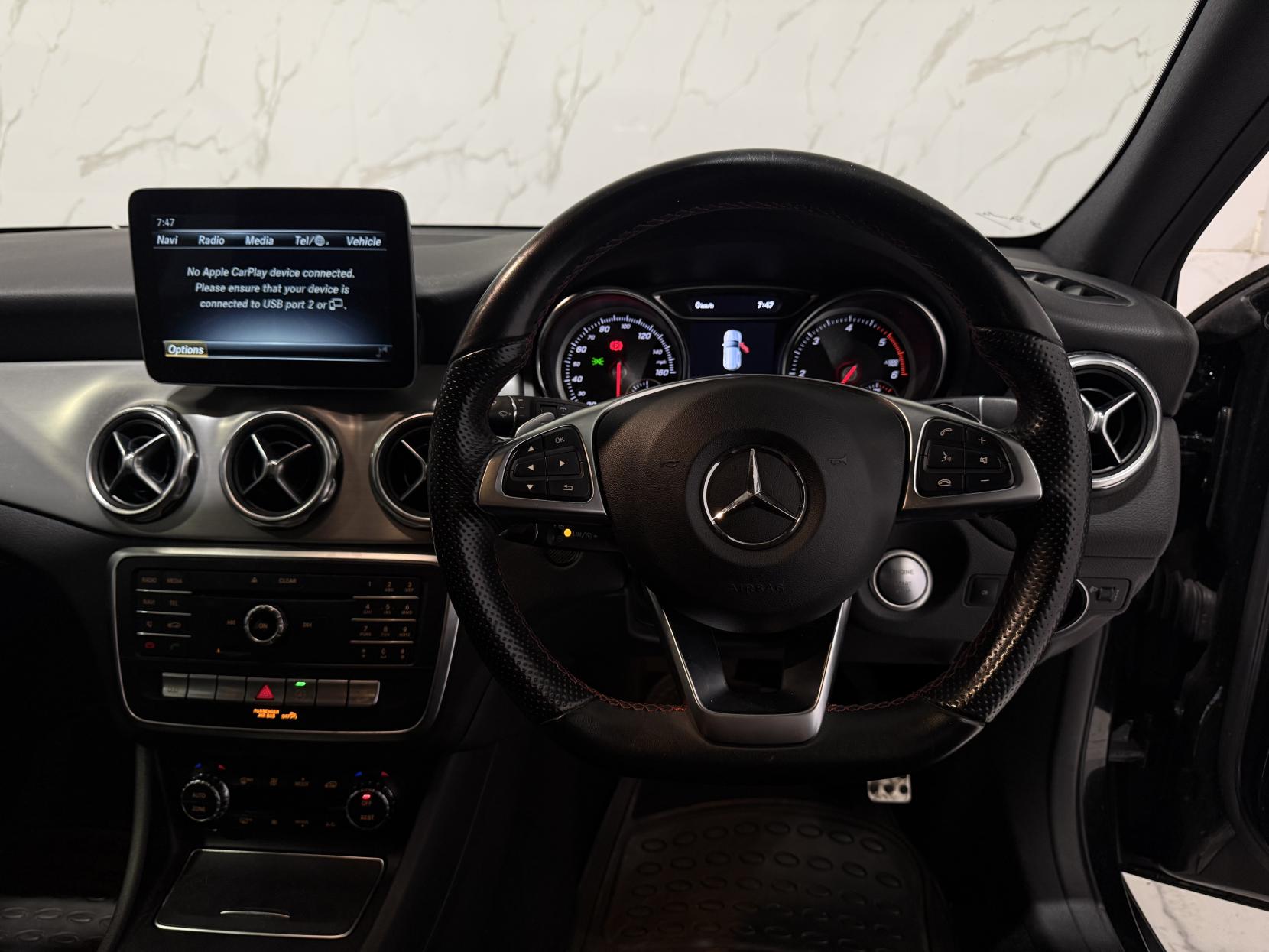 Mercedes-Benz GLA 2.1 GLA220d AMG Line SUV 5dr Diesel 7G-DCT 4MATIC Euro 6 (s/s) (177 ps)