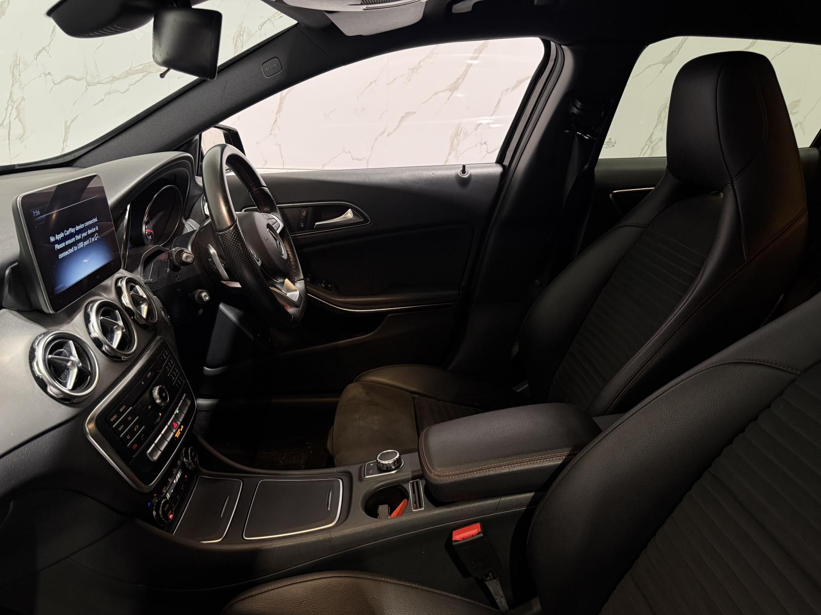 Mercedes-Benz GLA 2.1 GLA220d AMG Line SUV 5dr Diesel 7G-DCT 4MATIC Euro 6 (s/s) (177 ps)